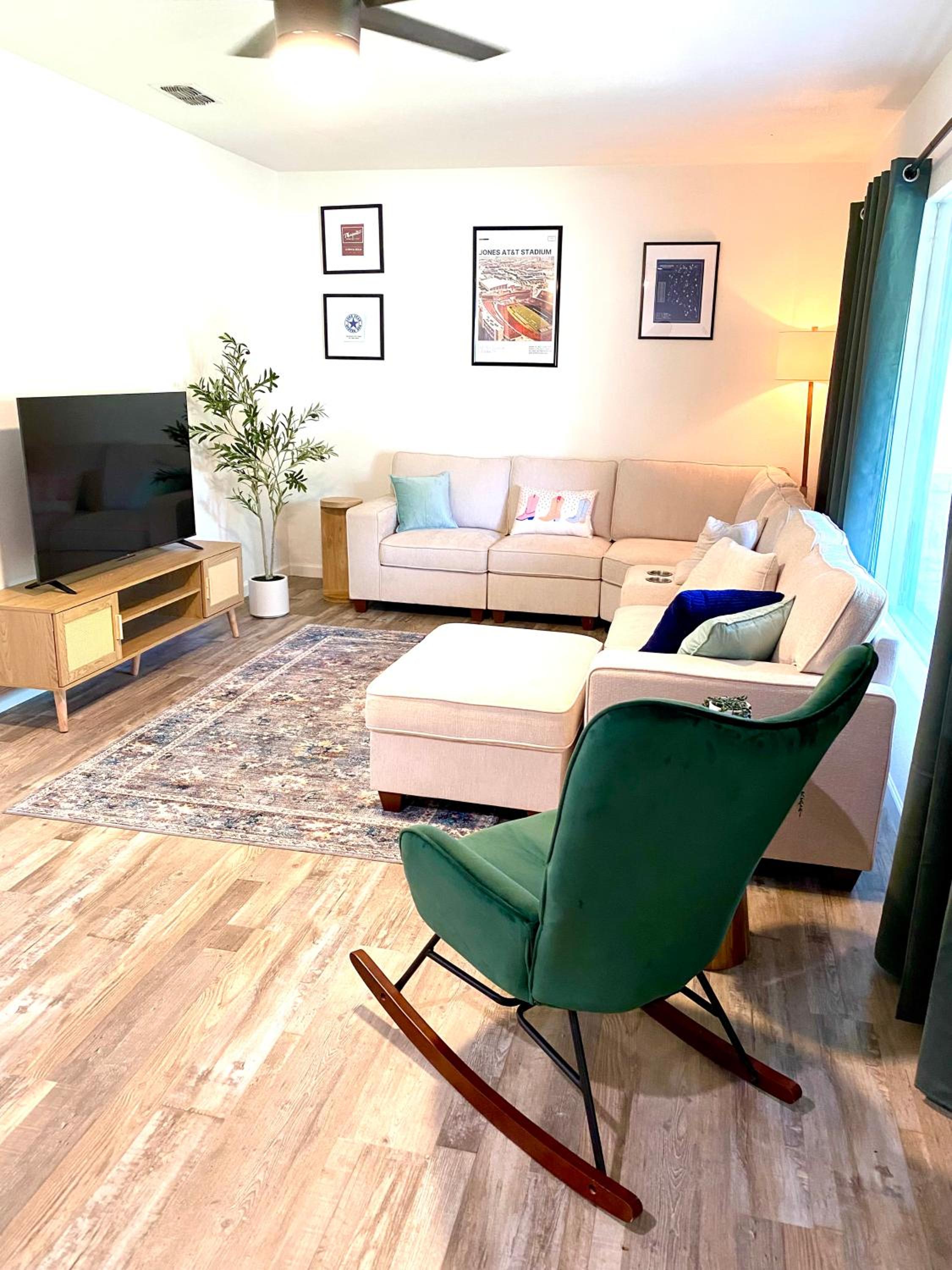 Three-Bedroom House photo 1