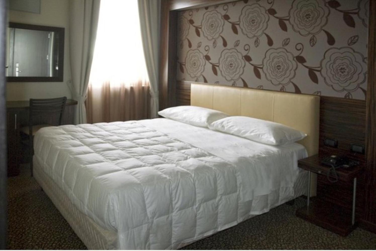 Double Room - Photo 2