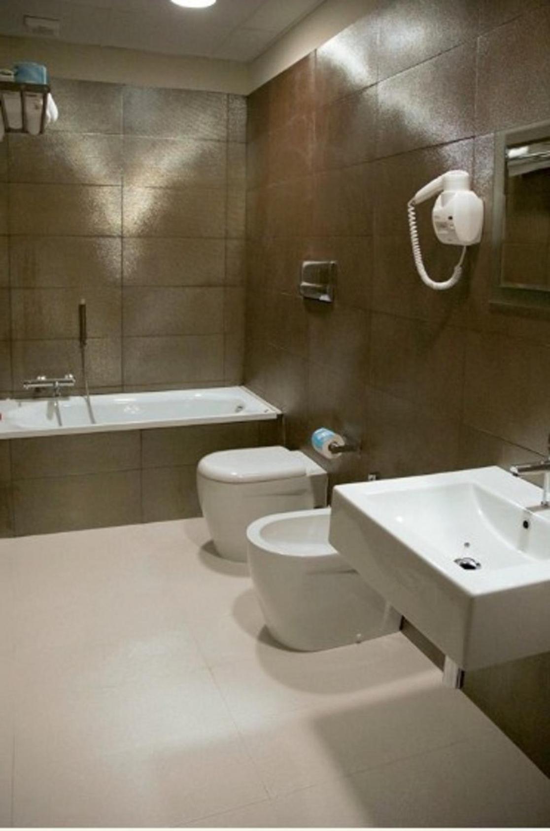 Double Room - Photo 3