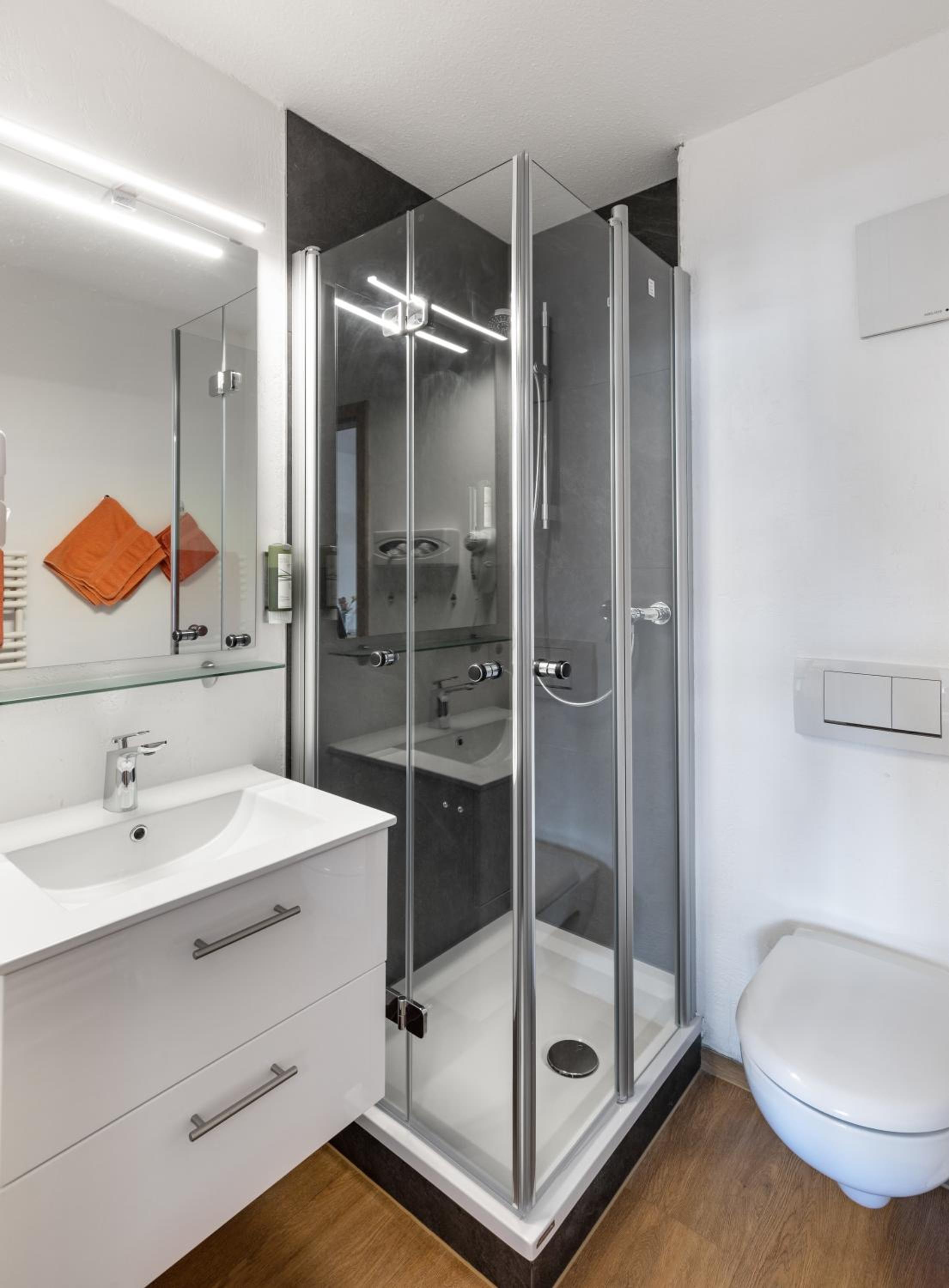 One-Bedroom Apartment with Balcony