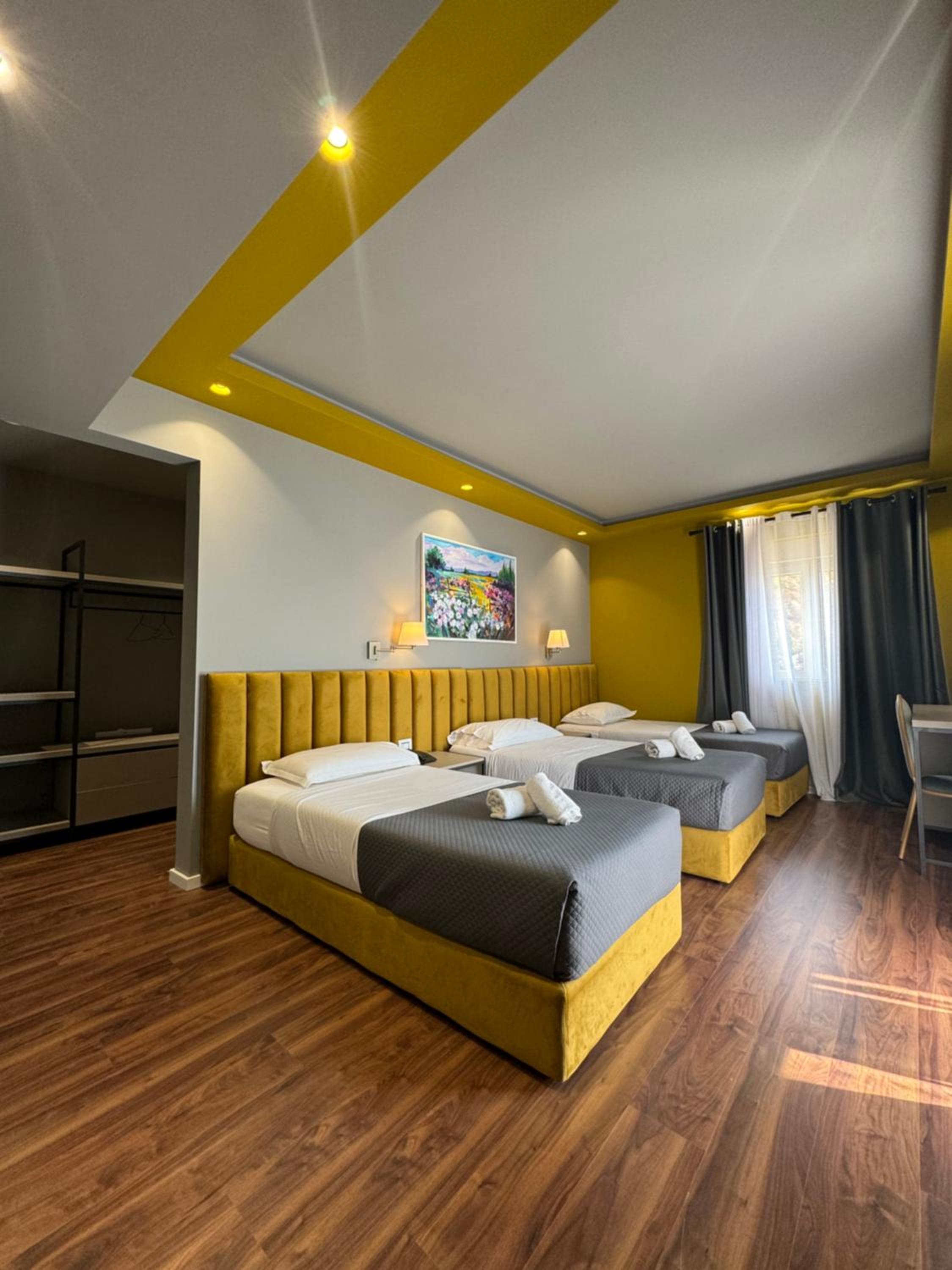 Deluxe Triple Room with Sea View
