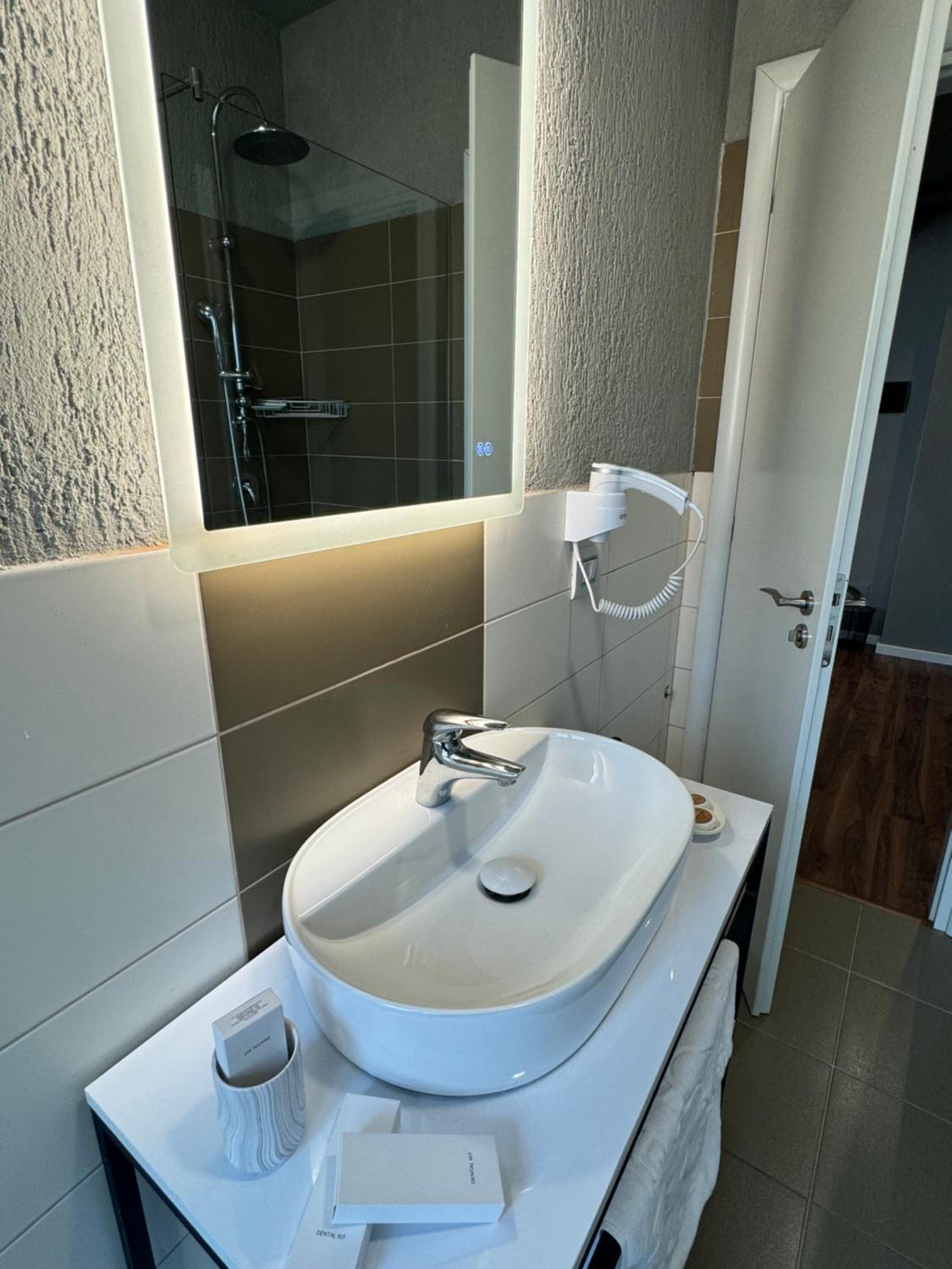 Deluxe Triple Room with Sea View