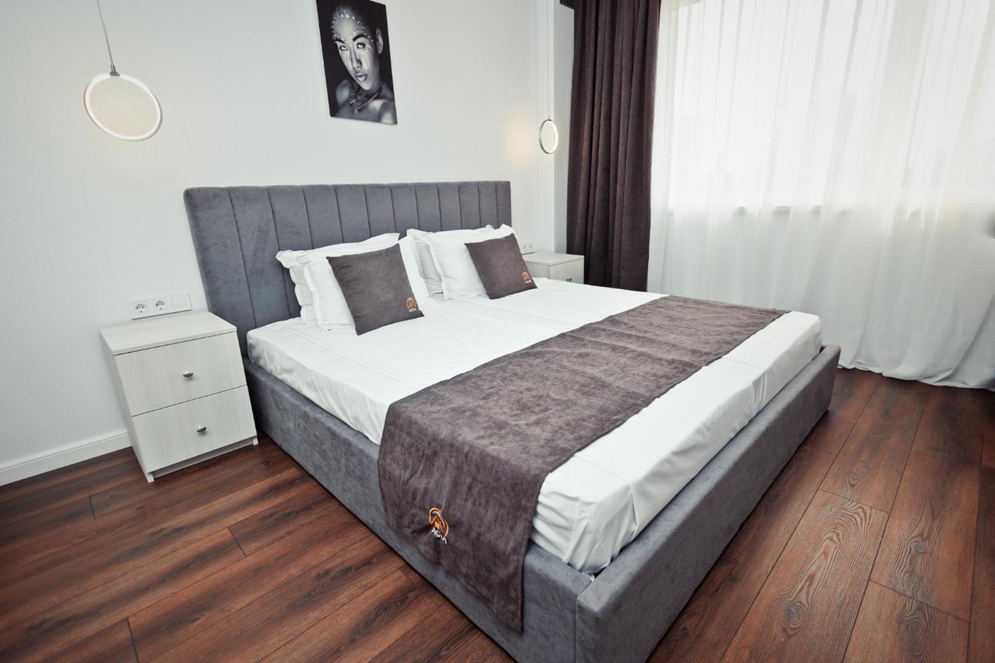 Two-Bedroom Apartment with City View