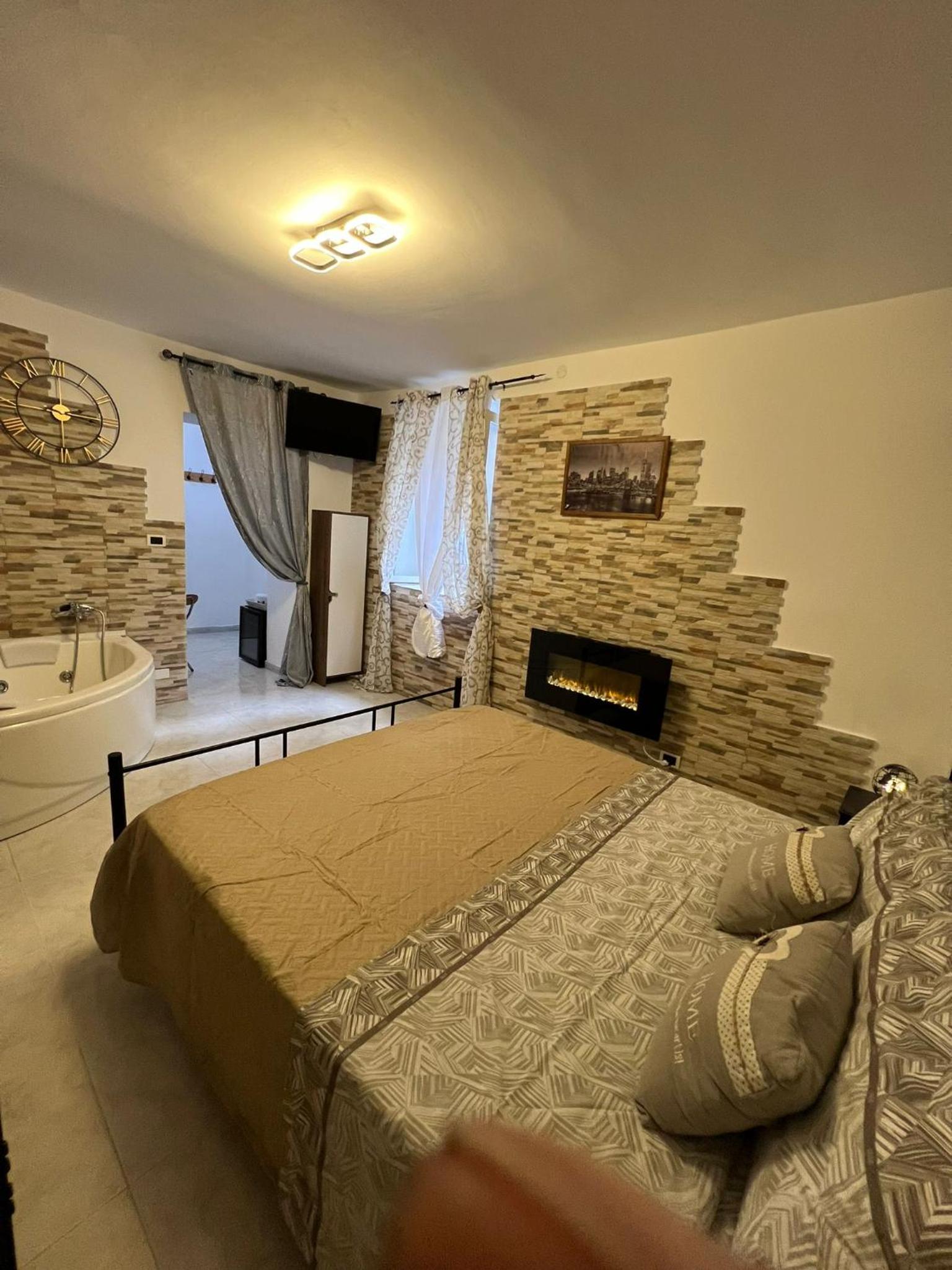 Suite with Spa Bath