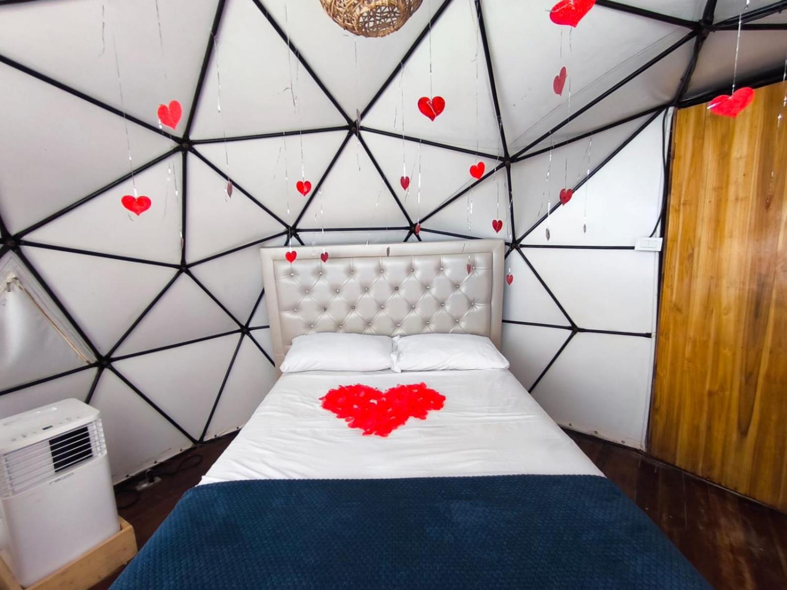 Deluxe Double Room with Balcony and Sea View
