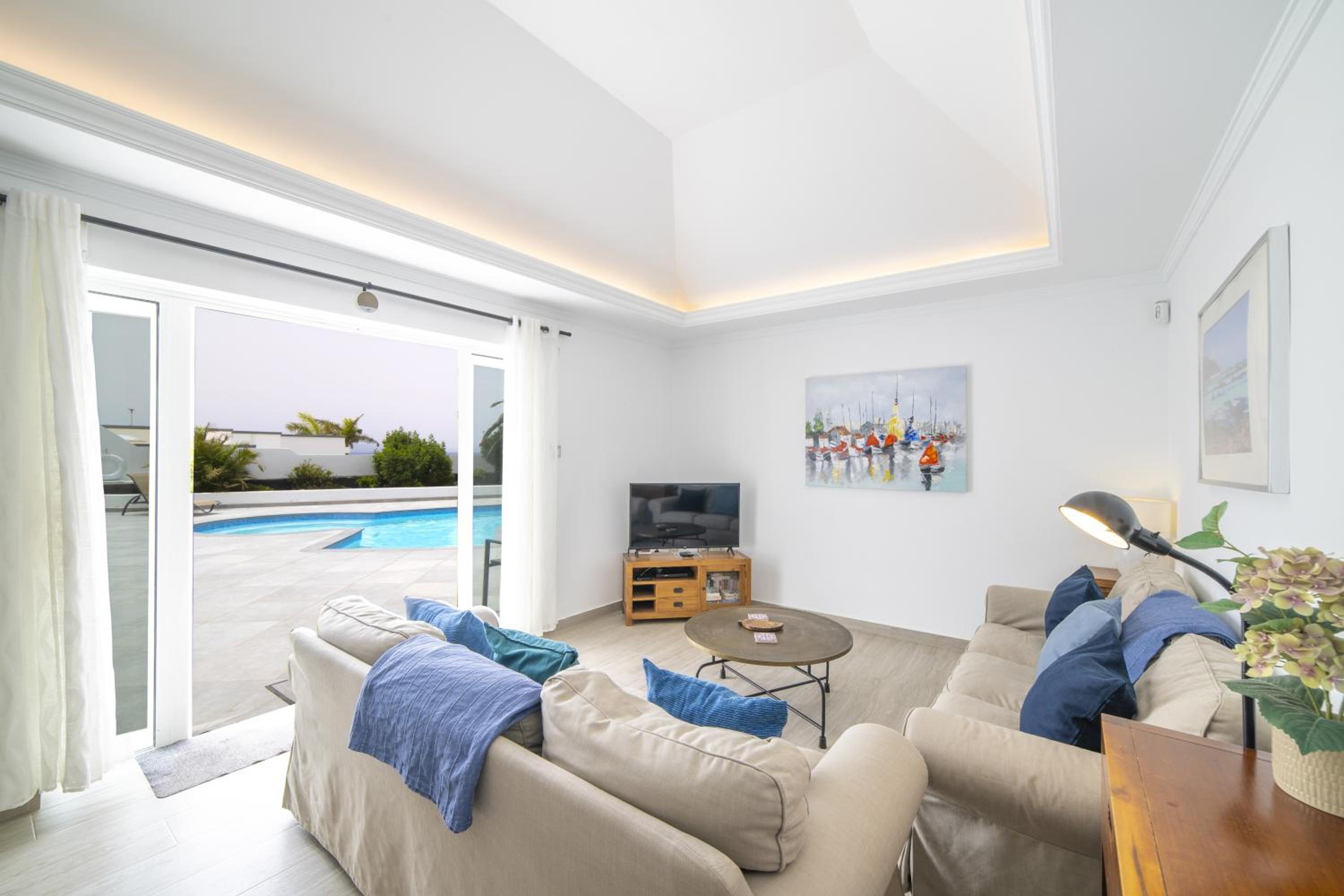 Villa de Cuatro Habitaciones con Piscina Privada