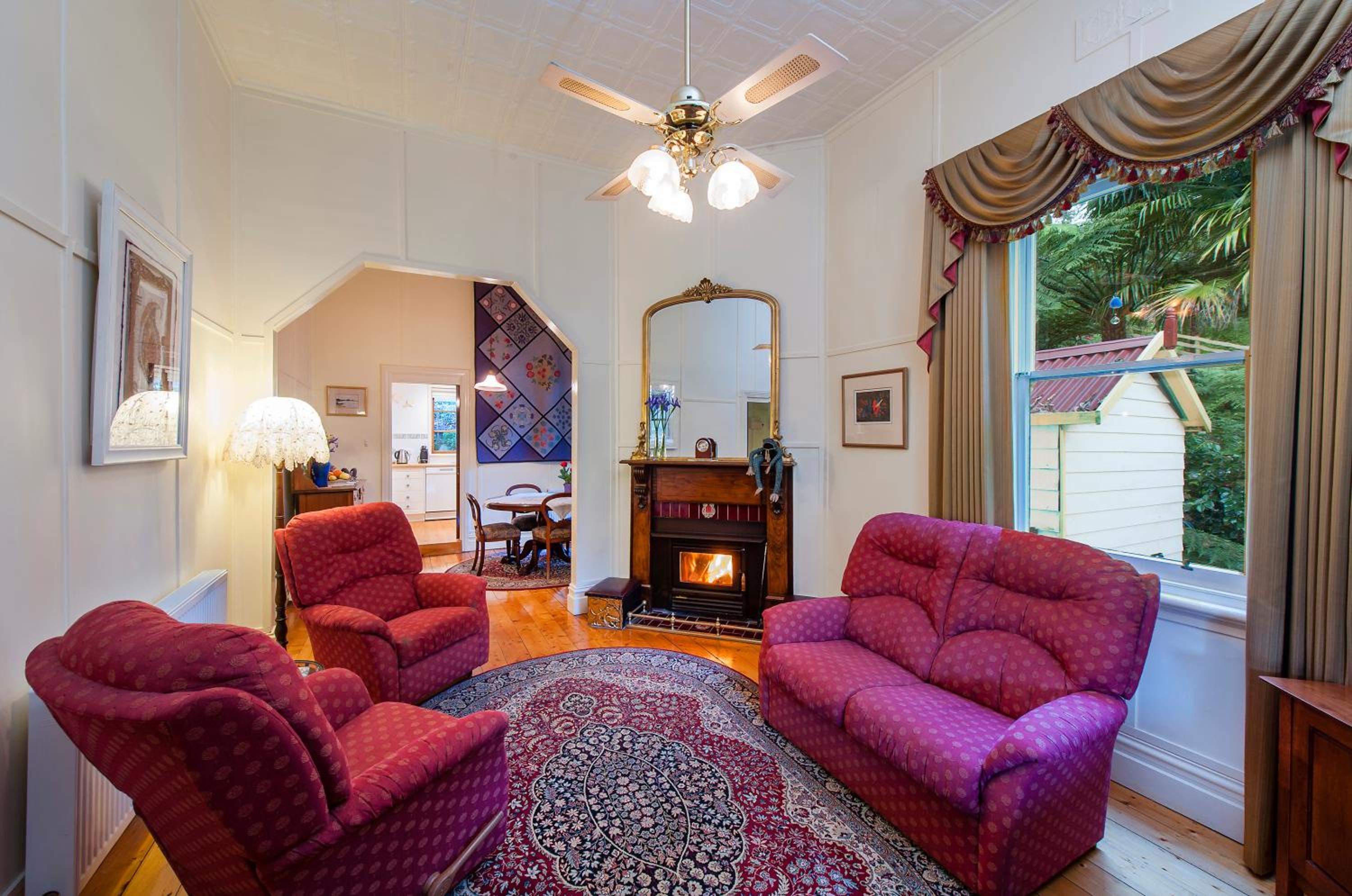 Three-Bedroom Family Cottage - Jessica's Cottage  photo 3