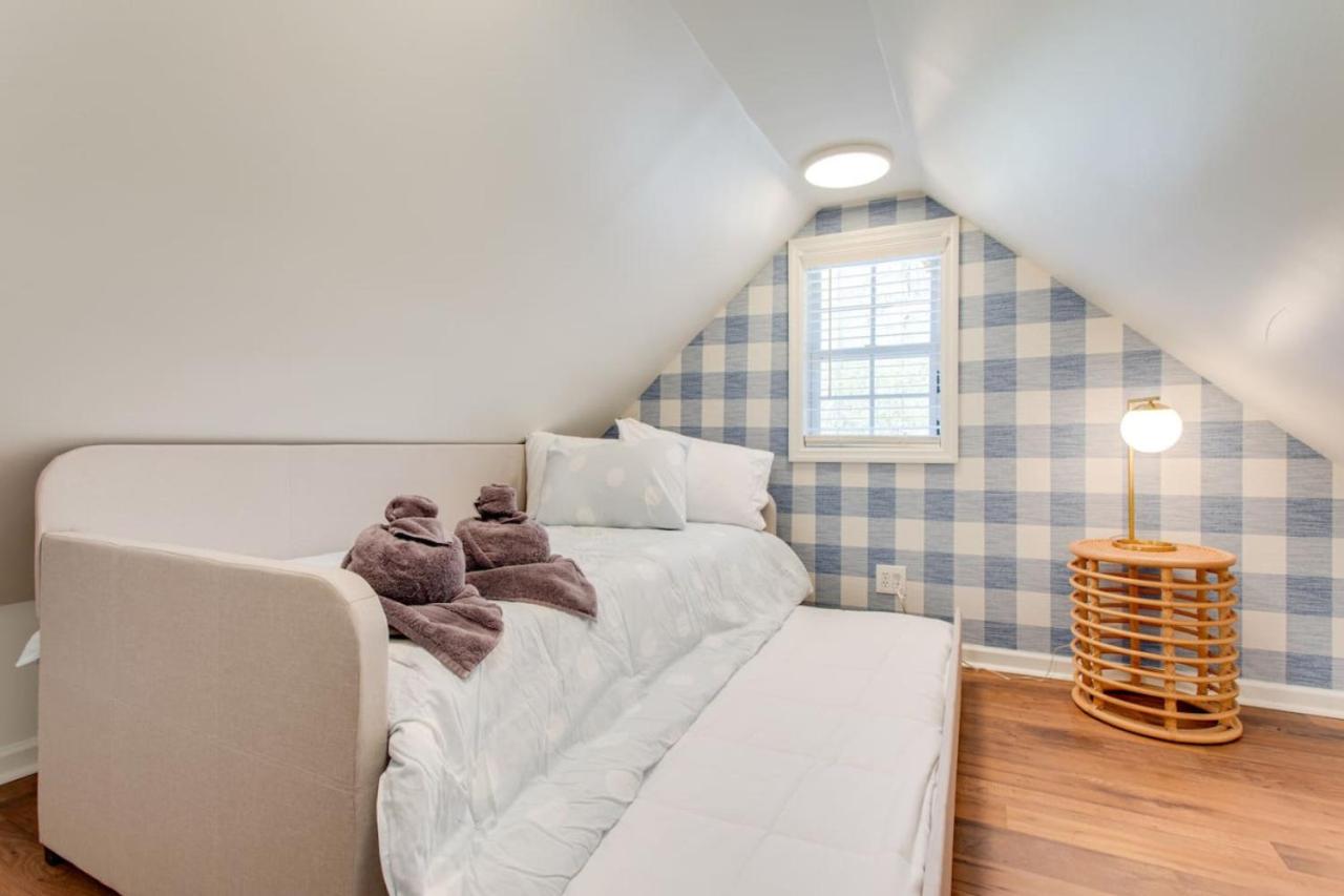 Two-Bedroom House photo 1