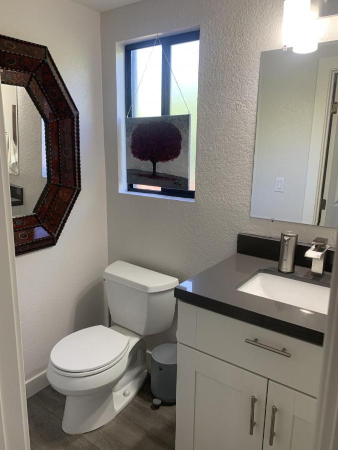 Three-Bedroom House photo 2