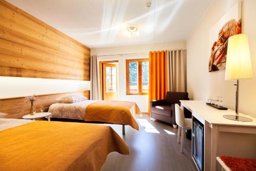 Double Room with Extra Bed photo 1