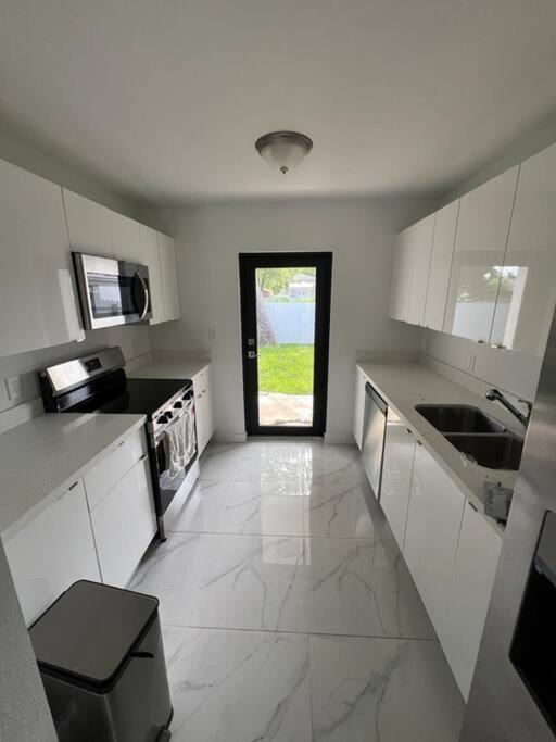 One-Bedroom House photo 3