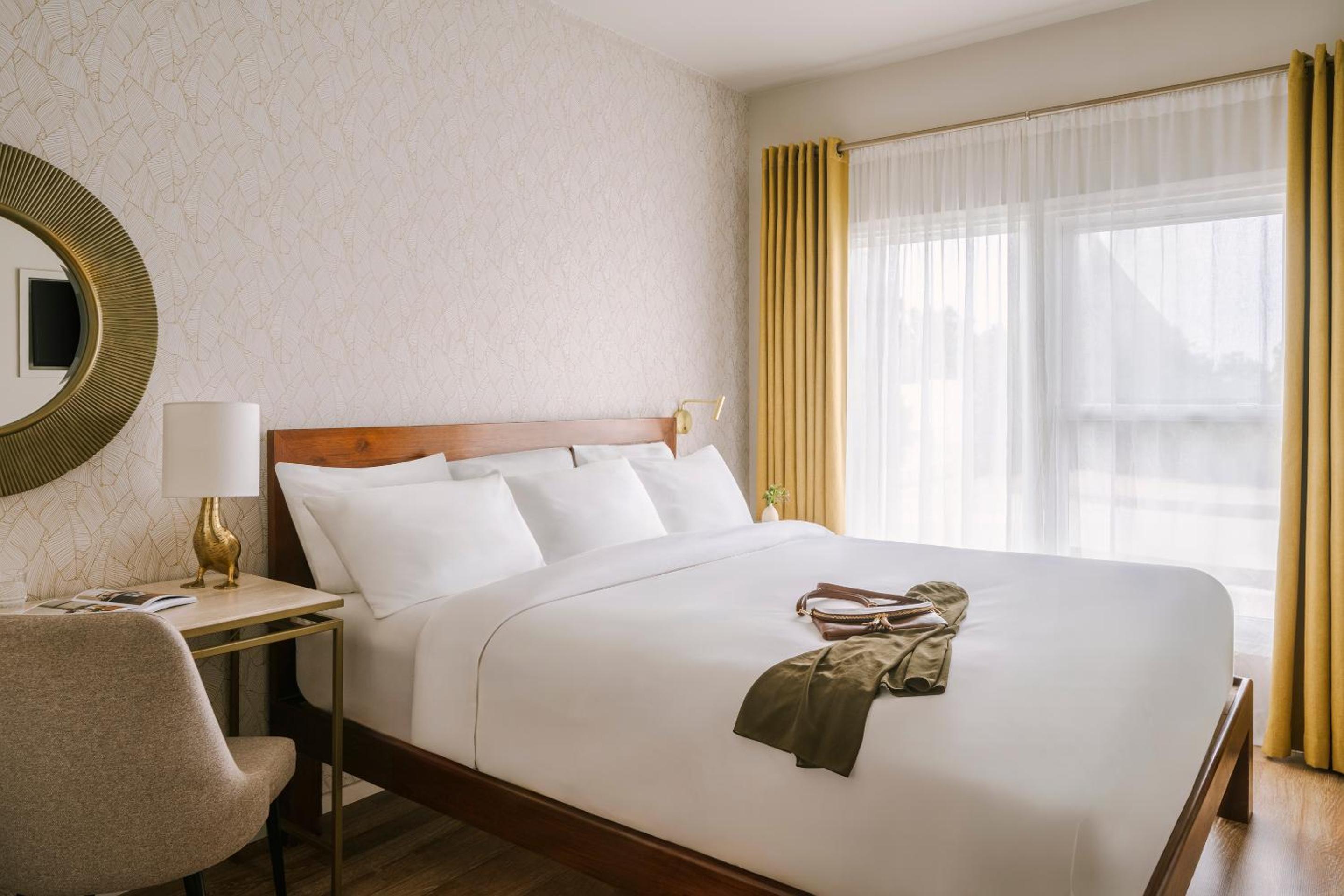 Queen Room