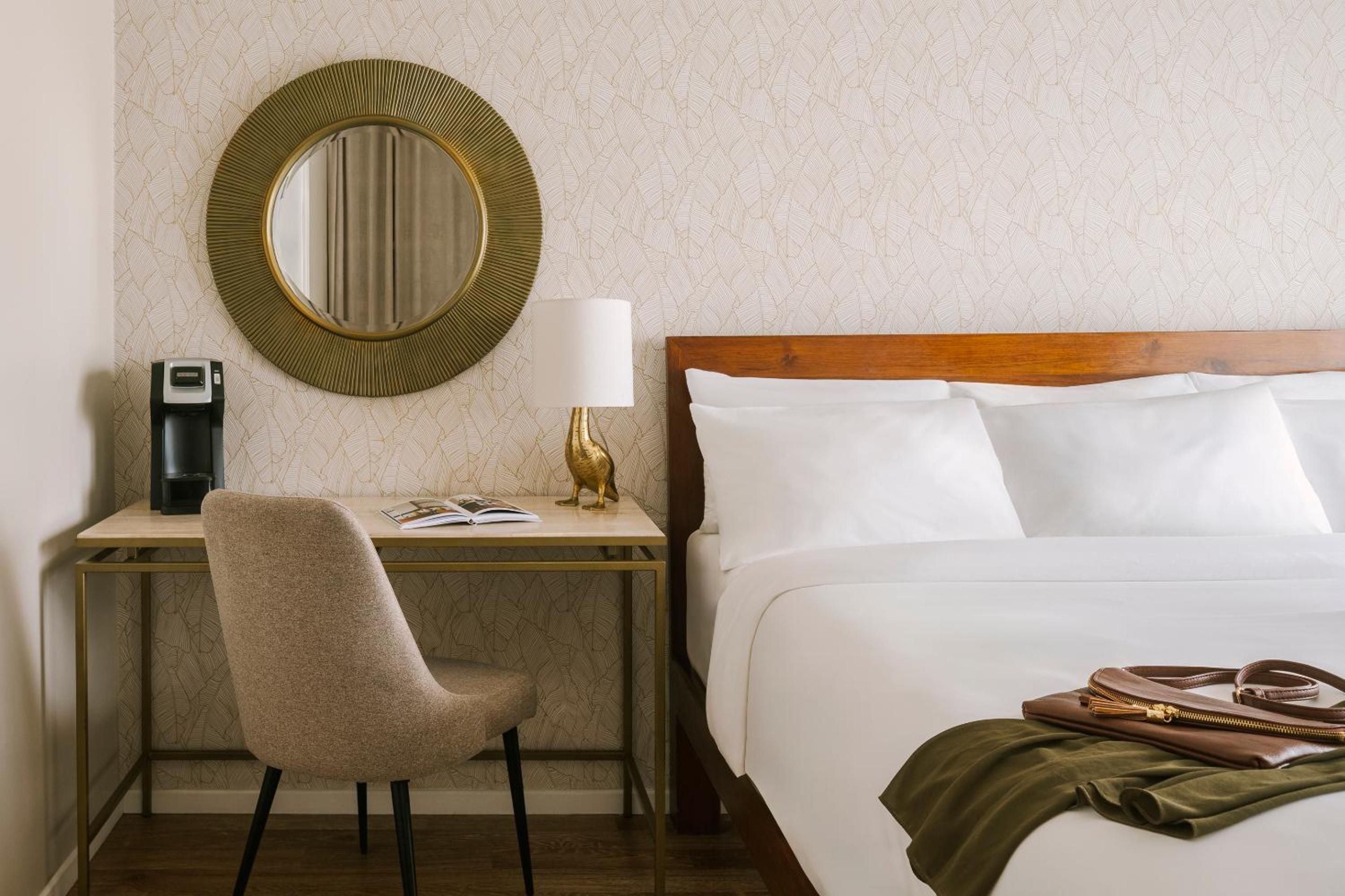 Queen Room