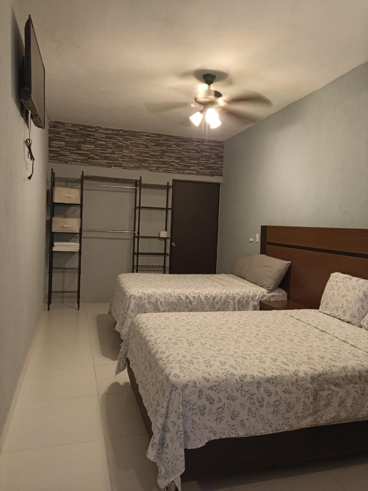 Queen Room with Two Queen Beds photo 1