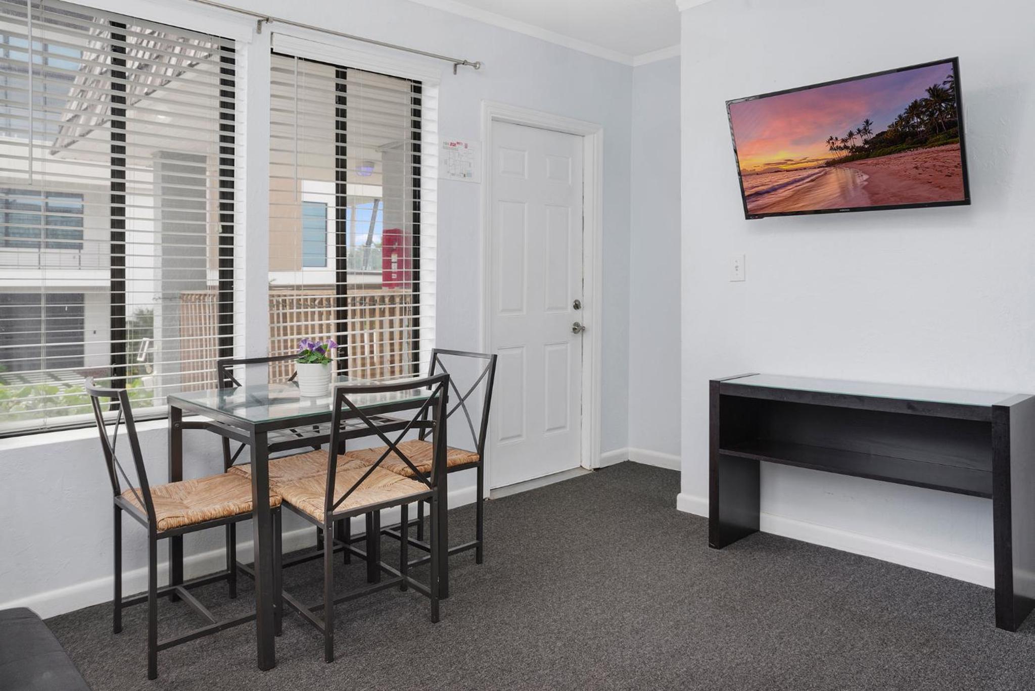 Deluxe Suite photo 2