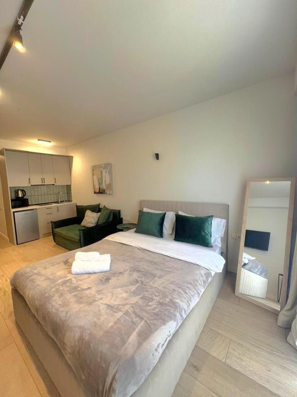 Studio Apartment with Balcony