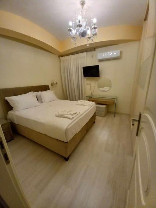Four-Bedroom House photo 3