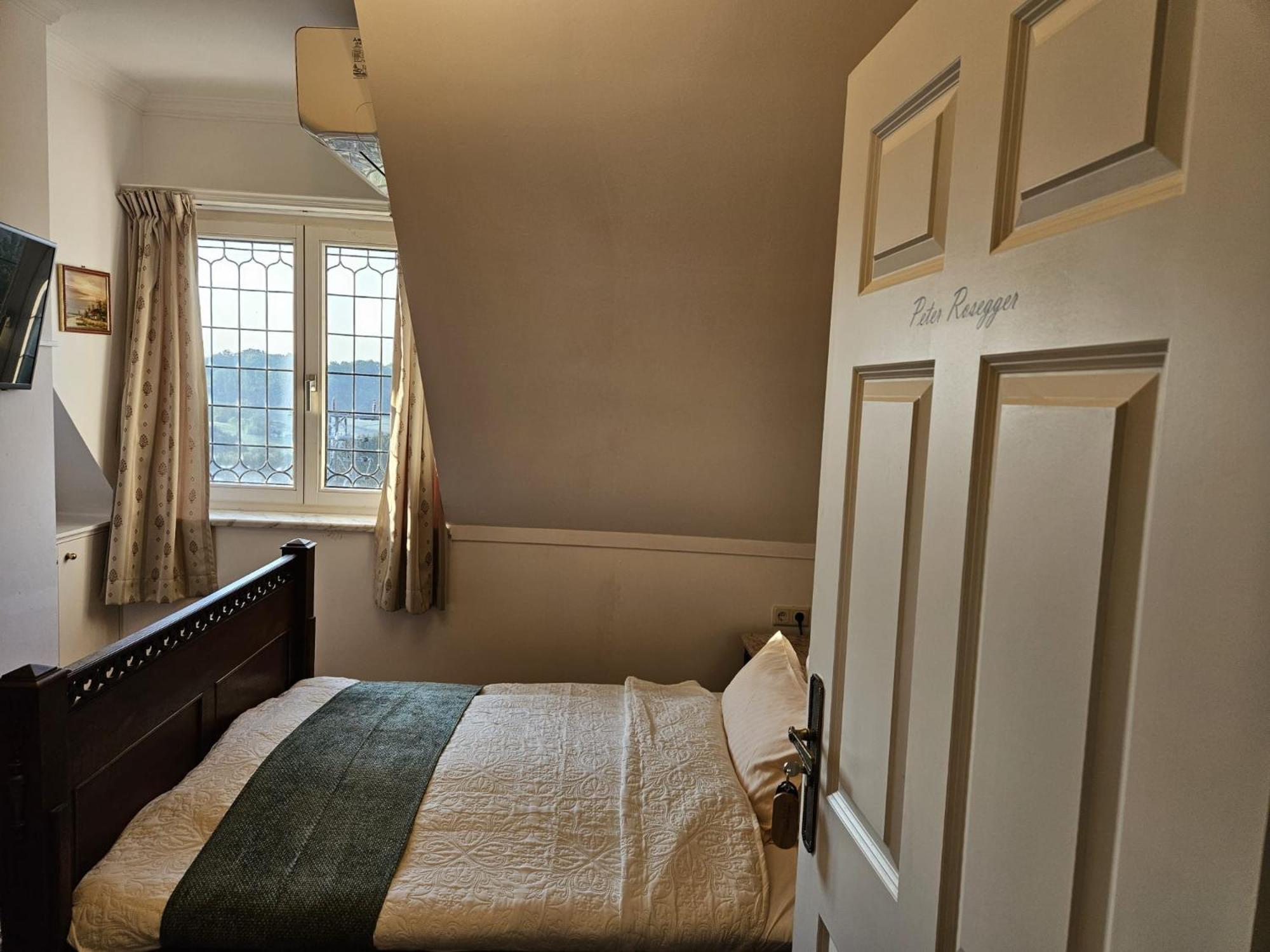 Single Room with Mountain View photo 3