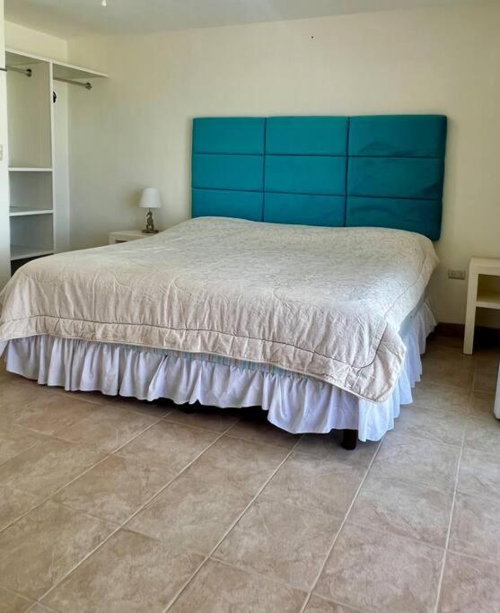 Four-Bedroom House photo 1