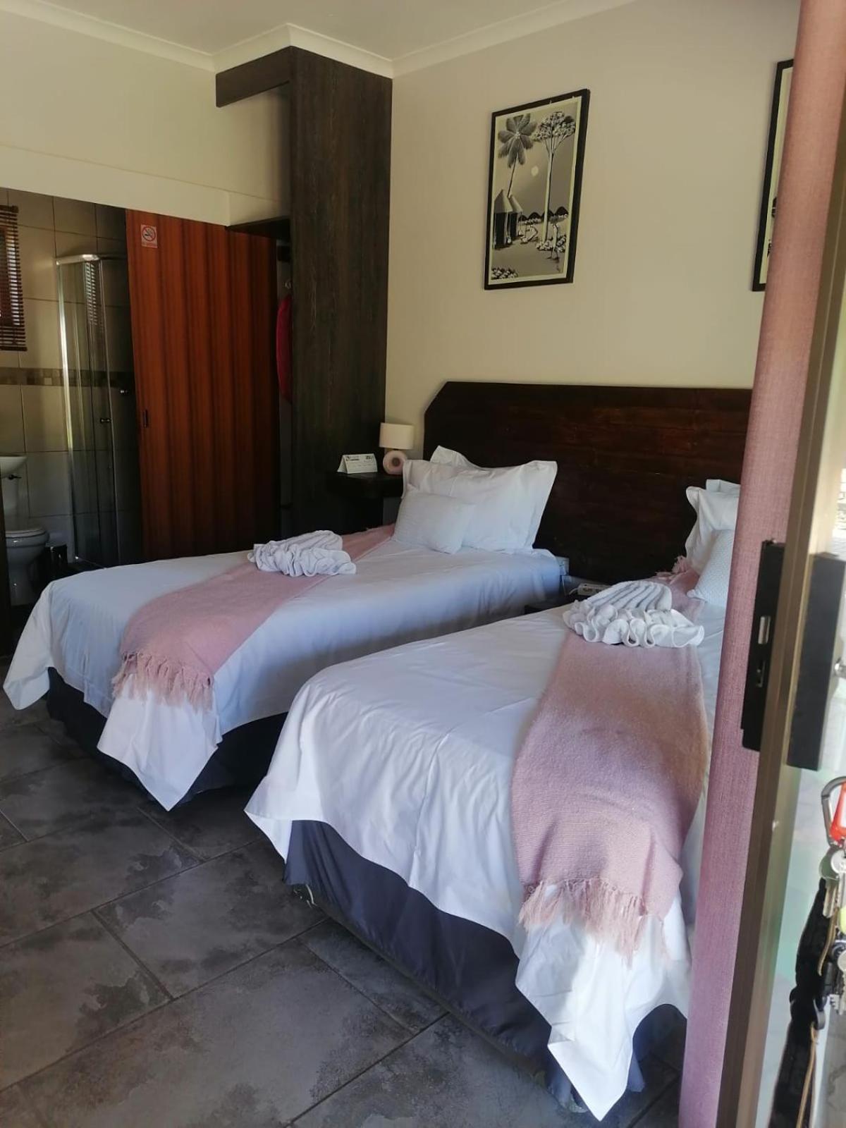 Twin Room photo 2