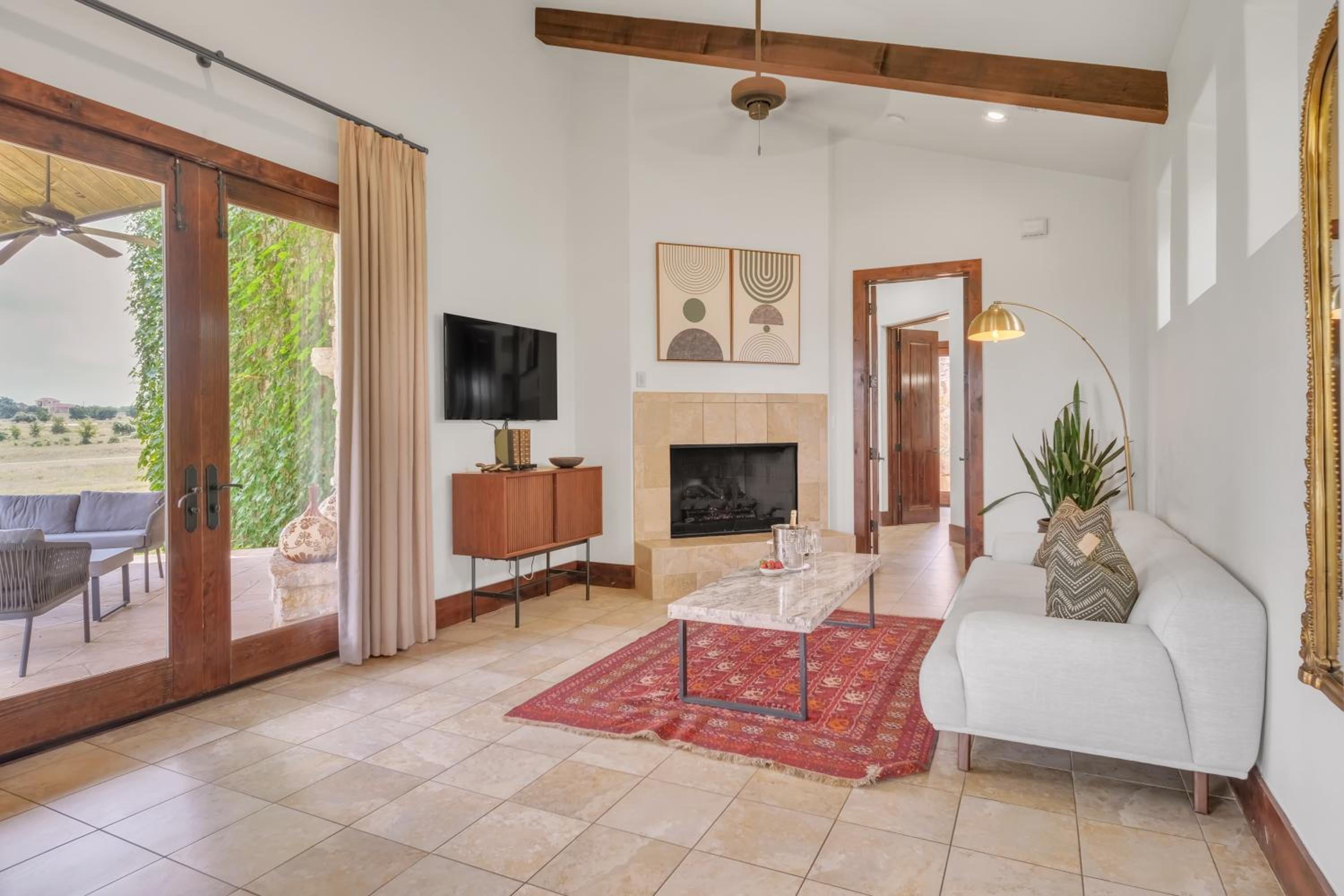 Superior King Suite photo 1