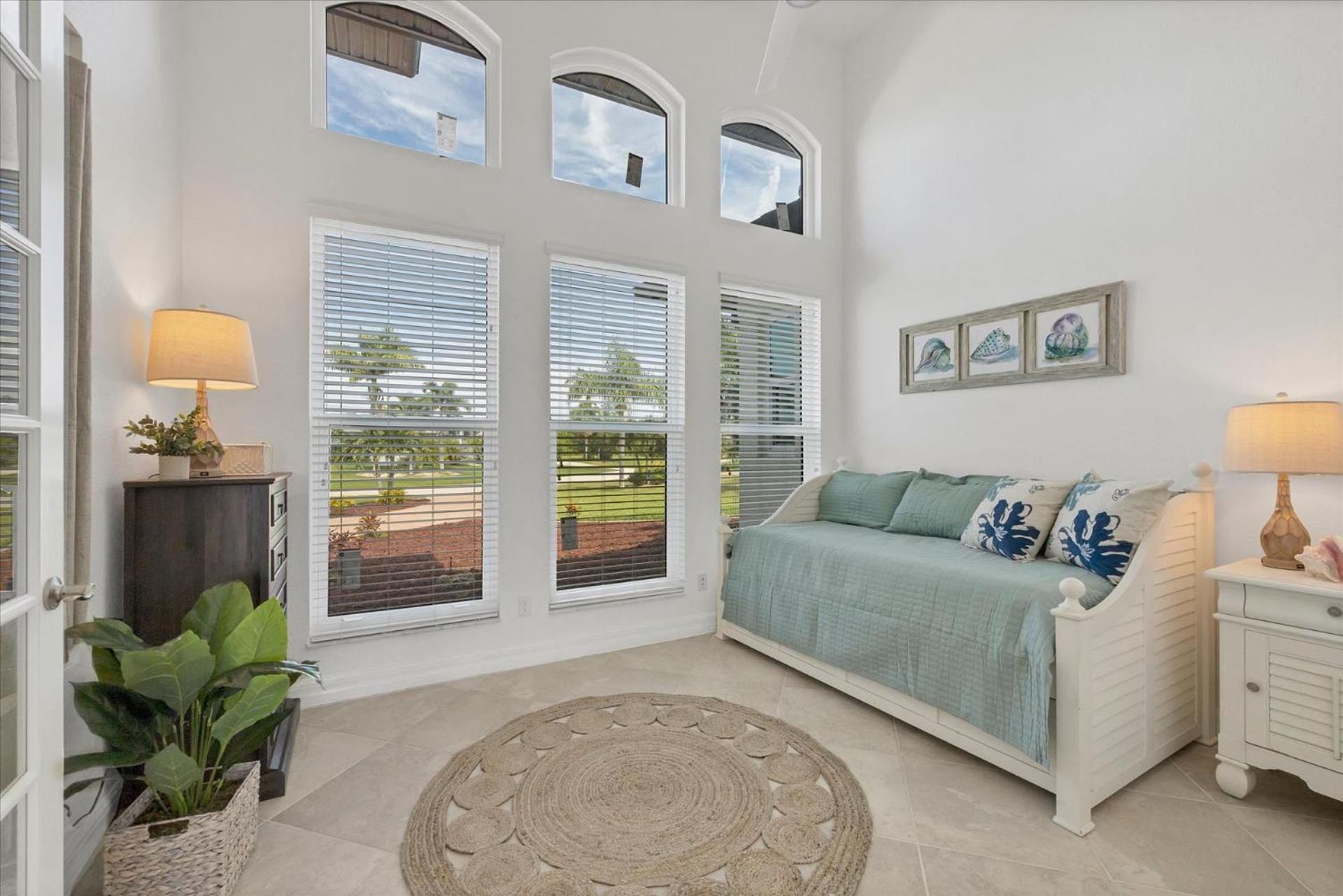 Four-Bedroom House photo 3