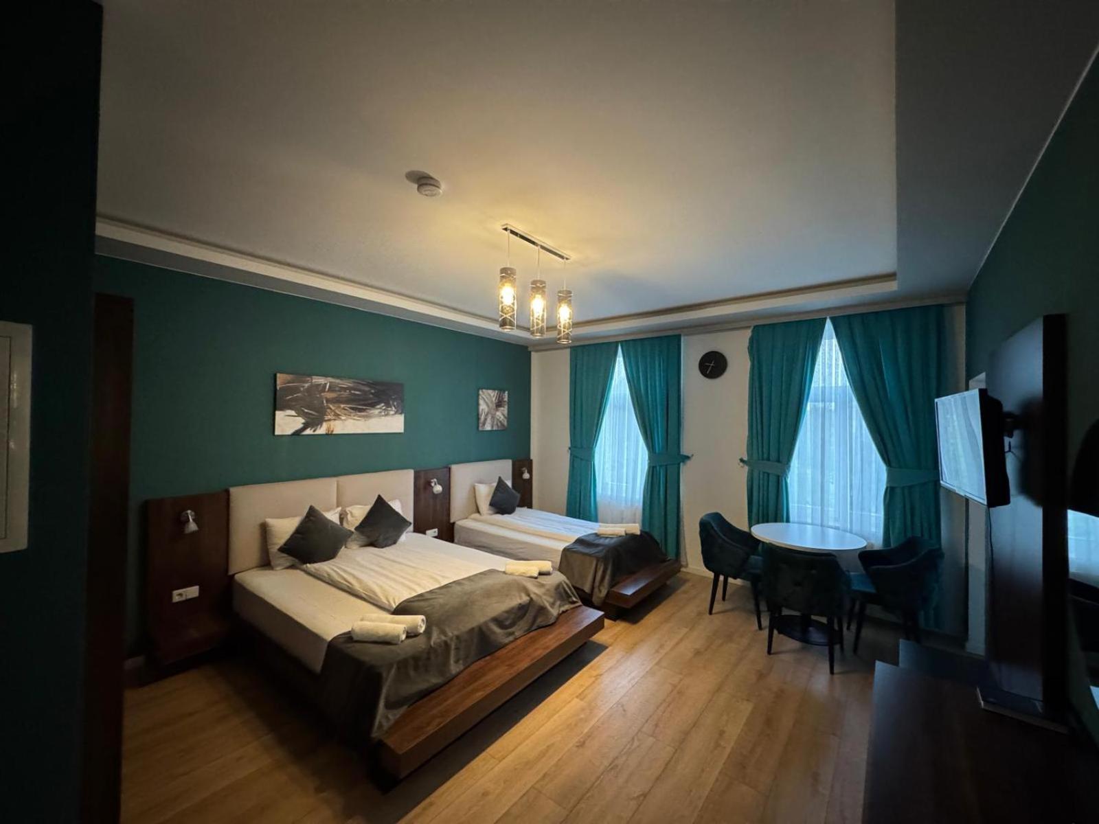 Deluxe Family Room - Photo 4