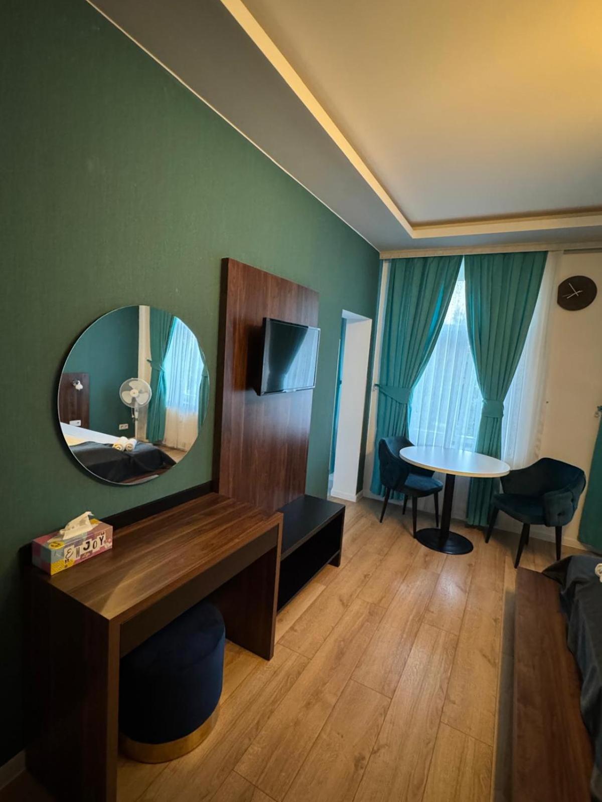 Deluxe Double Room - Photo 7