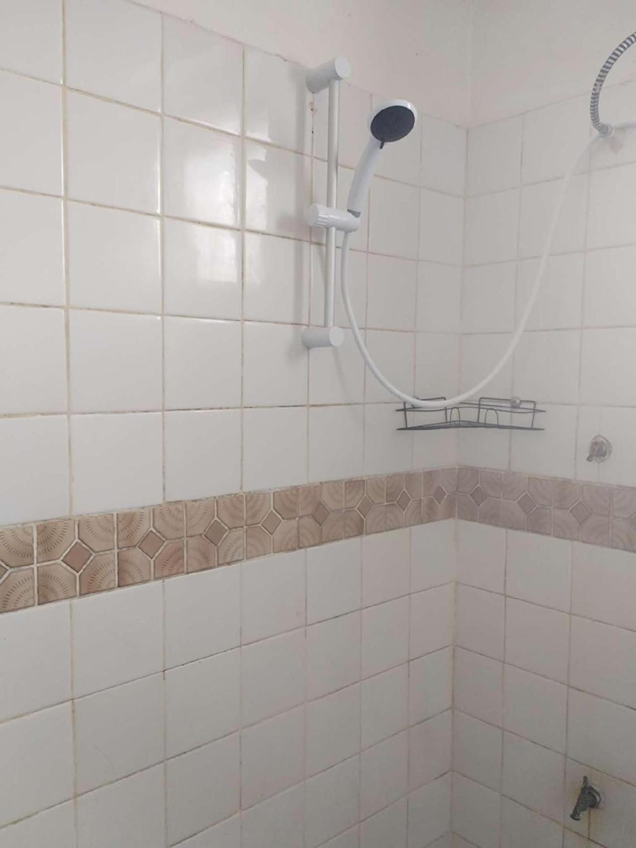 Double Room With Shared Toilet photo 3