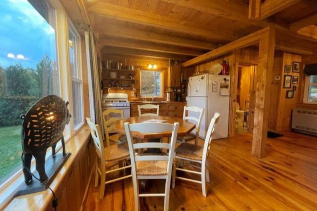 Two-Bedroom House photo 3