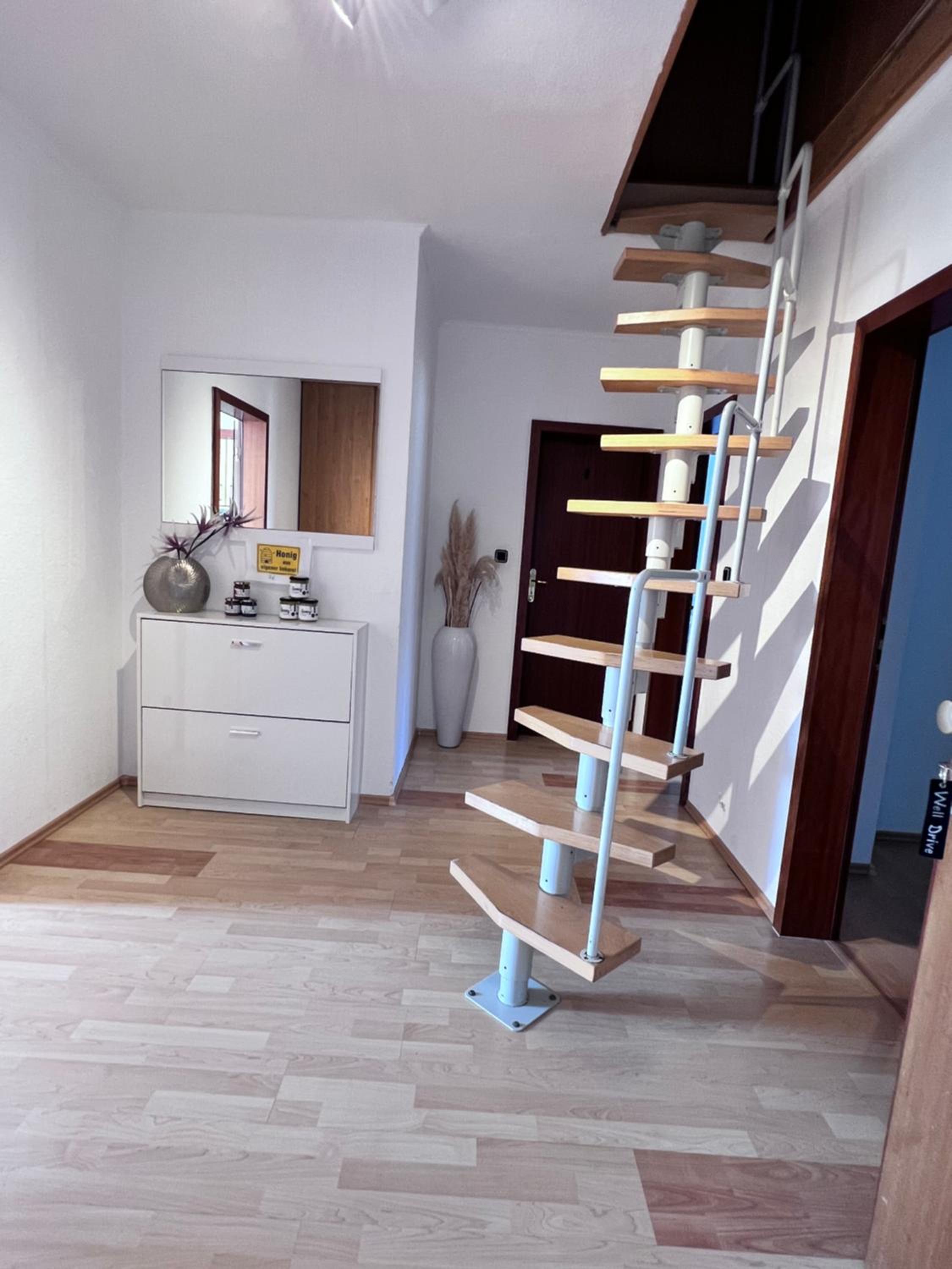 Apartment with Terrace - Photo 12