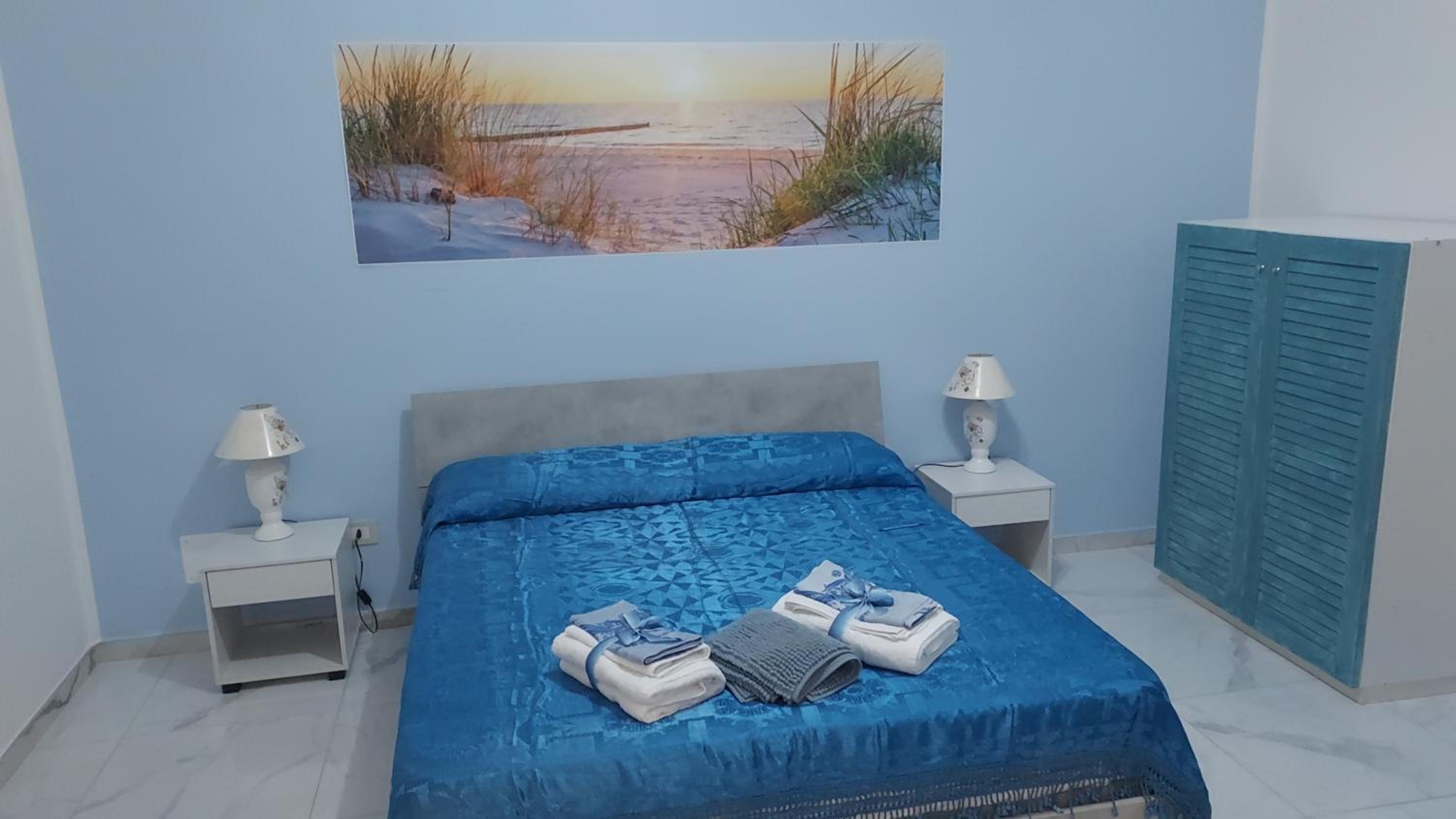 Large Double Room photo 1