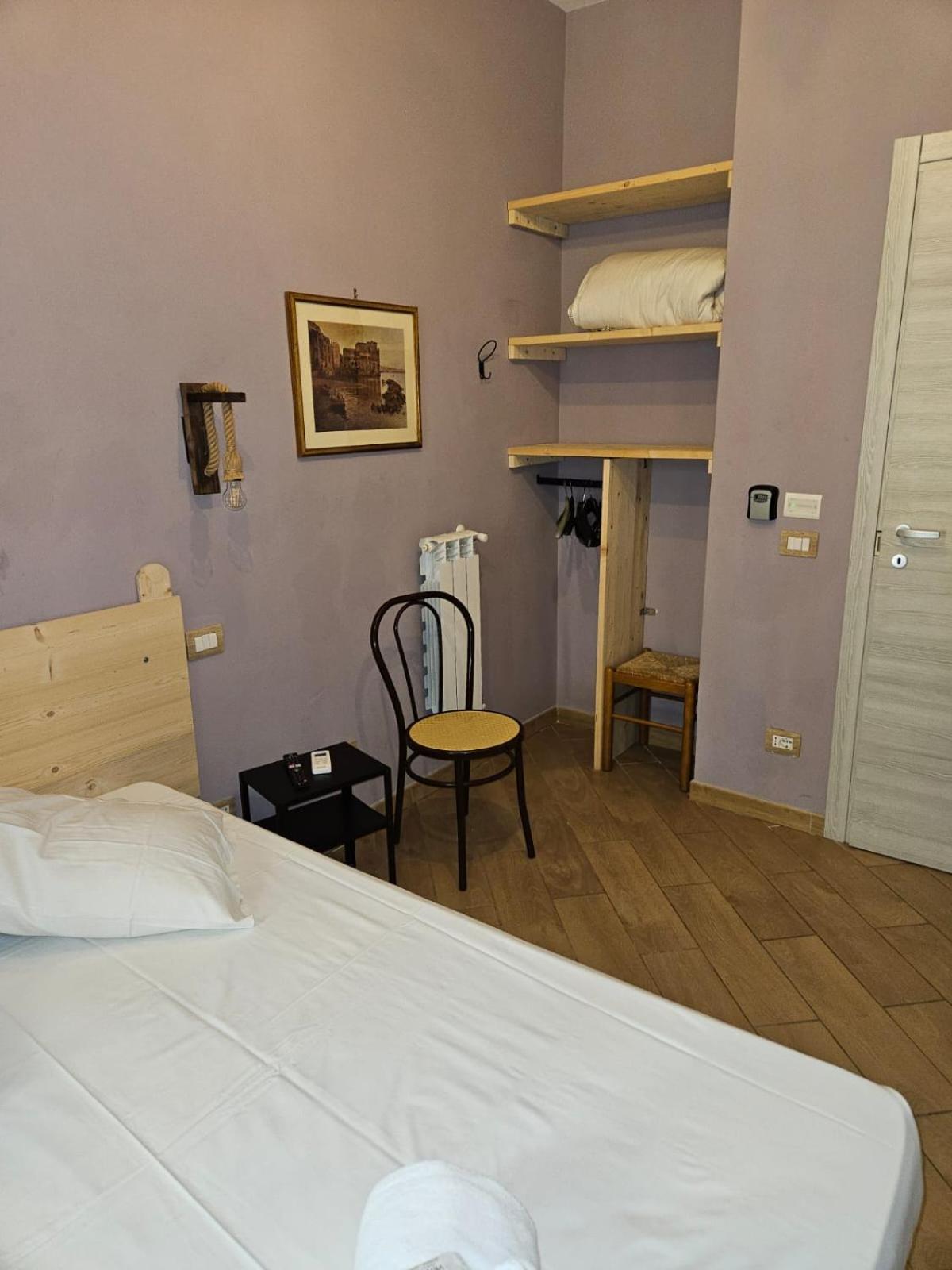 Deluxe King Room photo 1