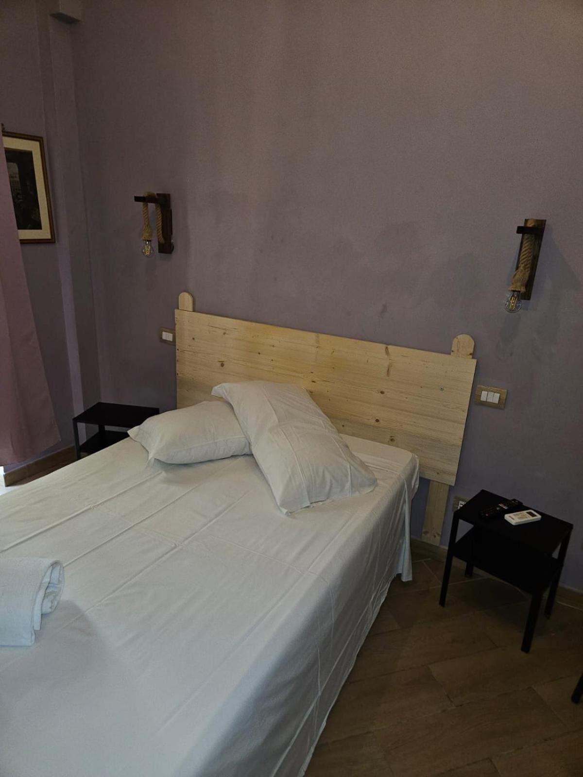 Deluxe King Room photo 3