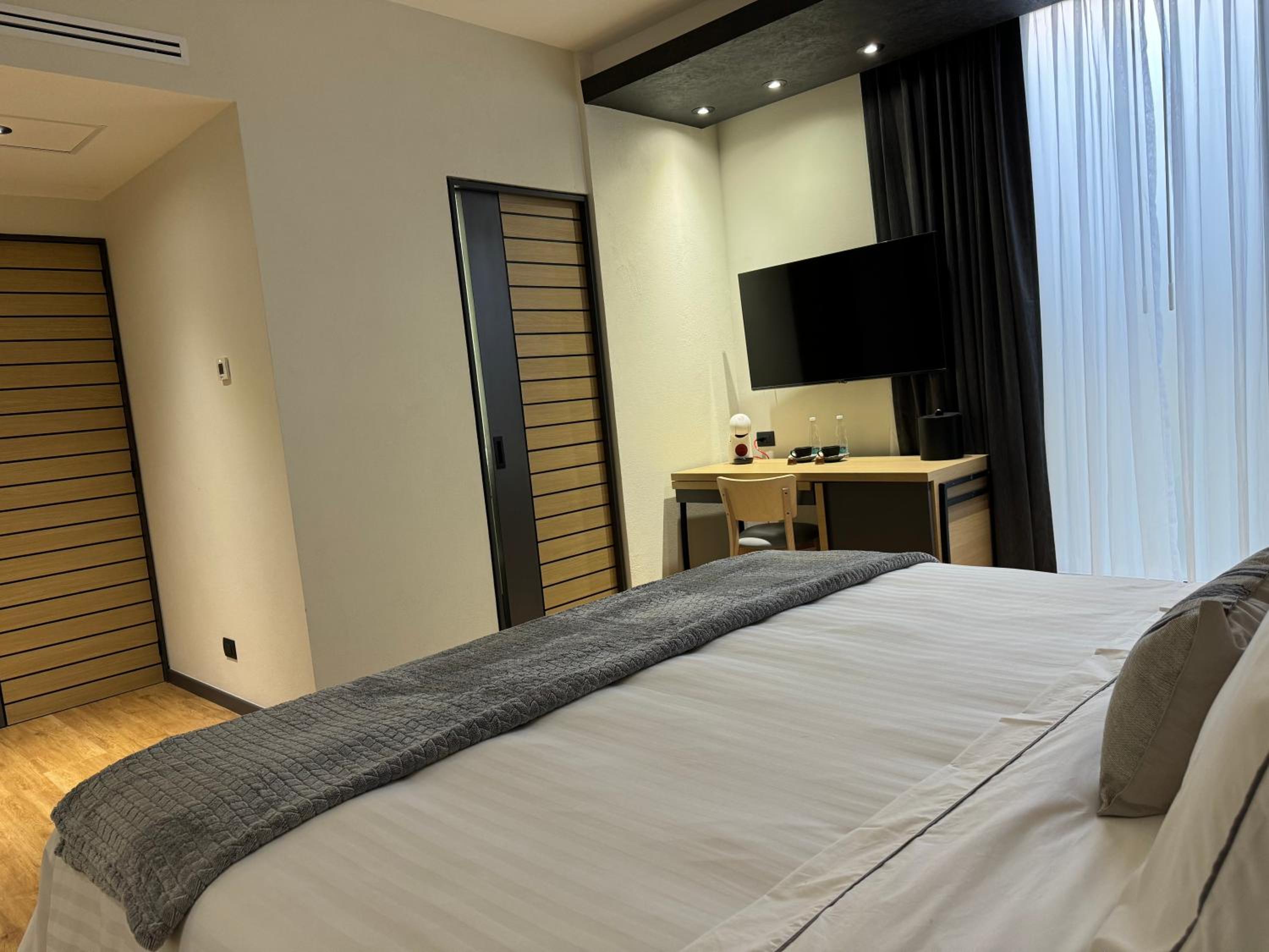 King Suite - Photo 4