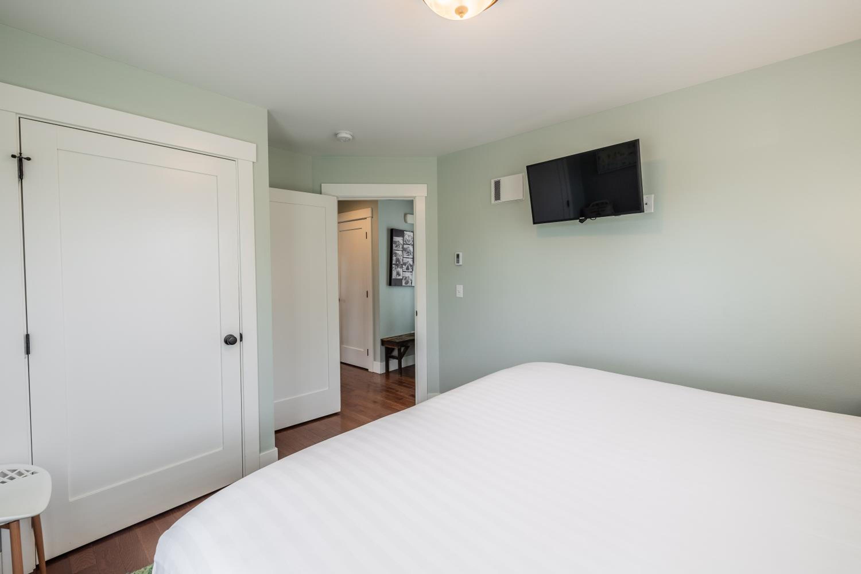 Two-Bedroom House photo 1