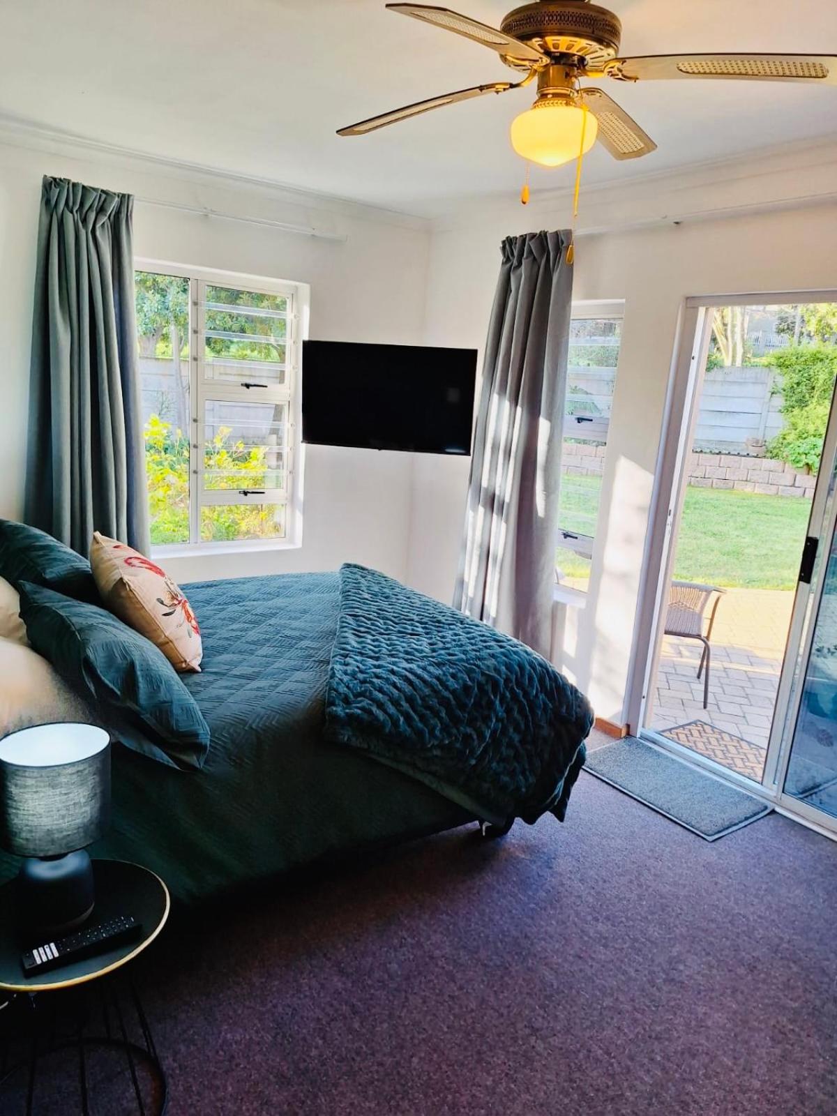 One-Bedroom Apartment With Garden View photo 1