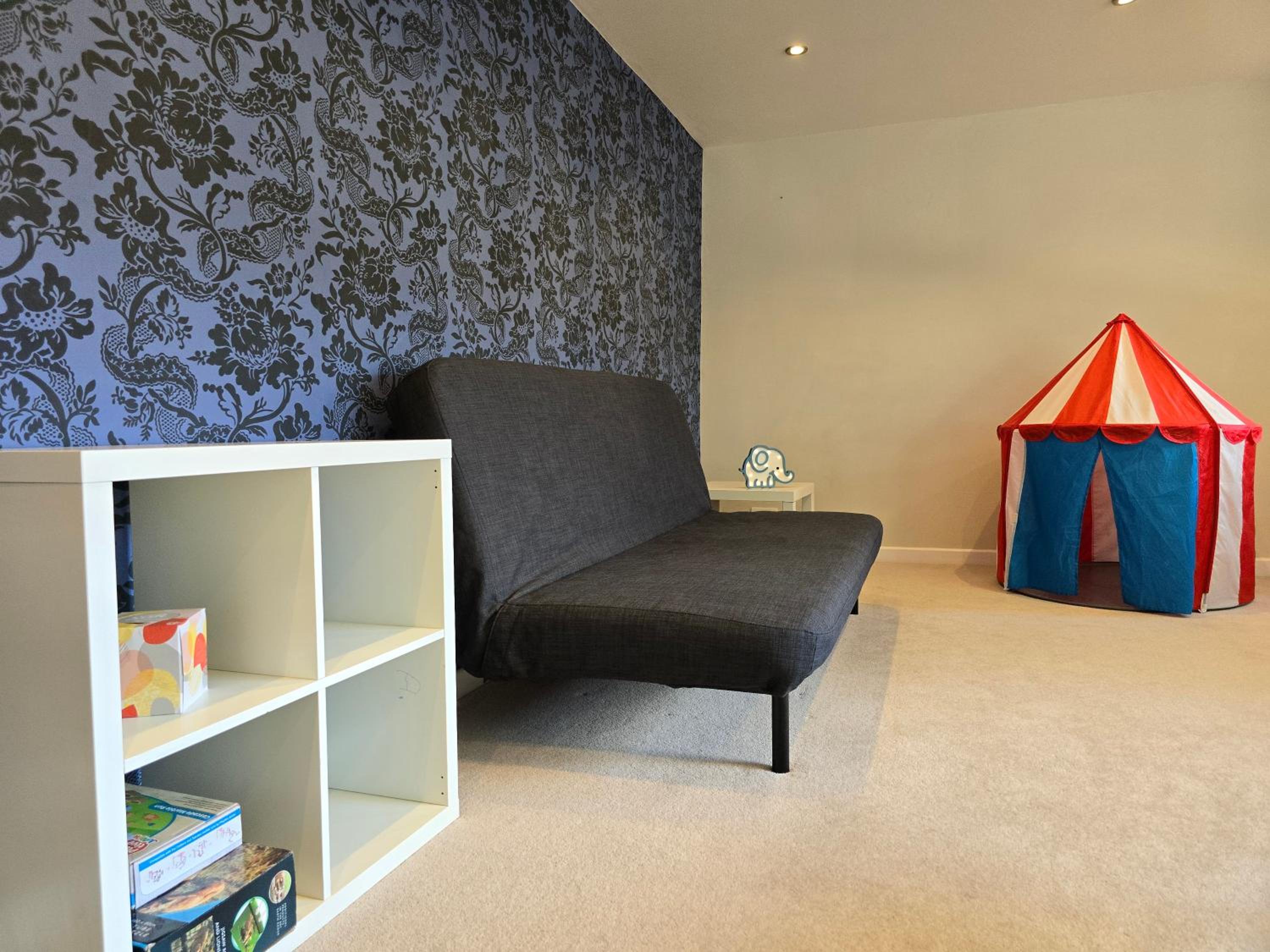 Two-Bedroom Apartment photo 3