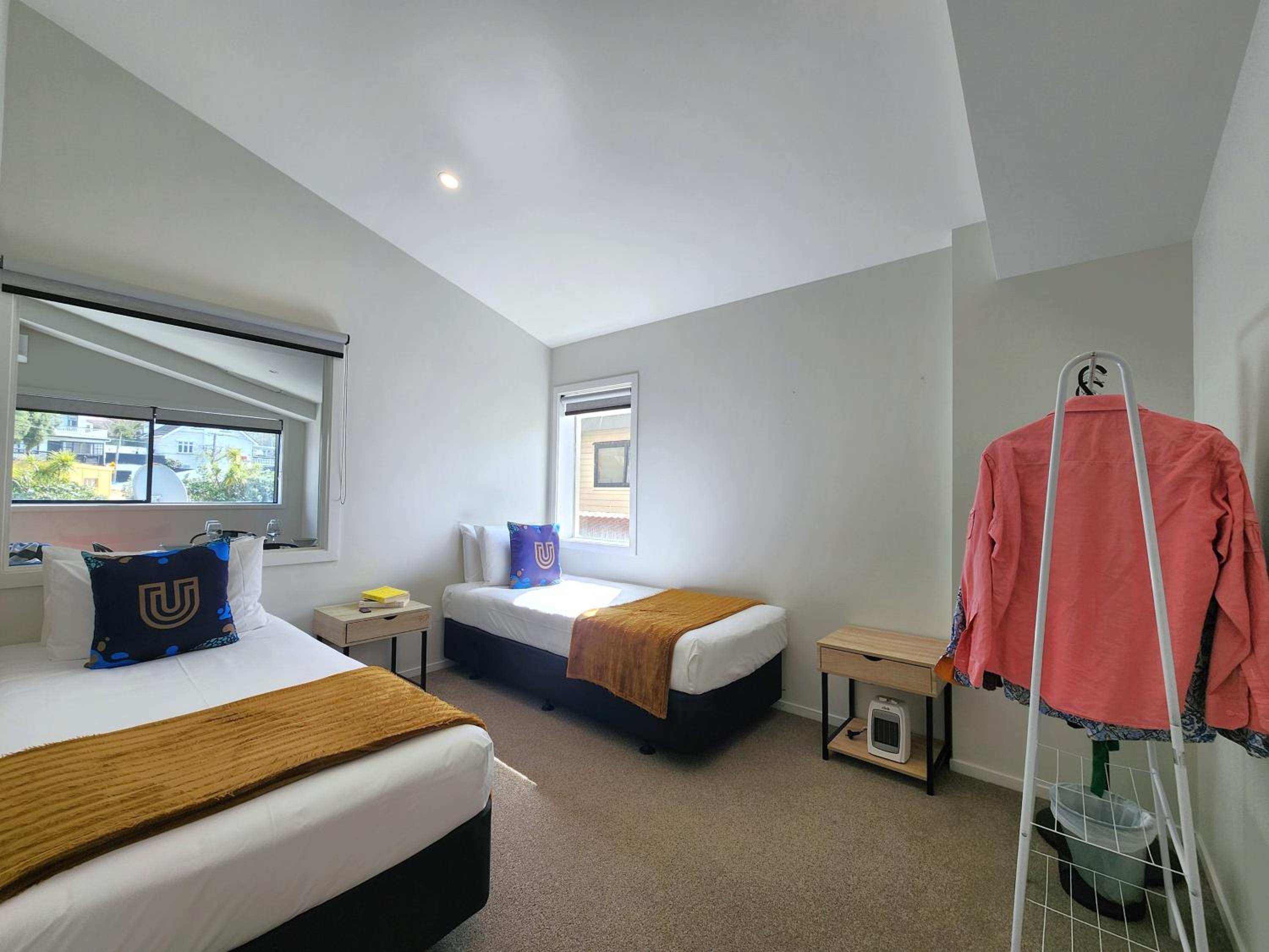 Two-Bedroom Apartment - Photo 19