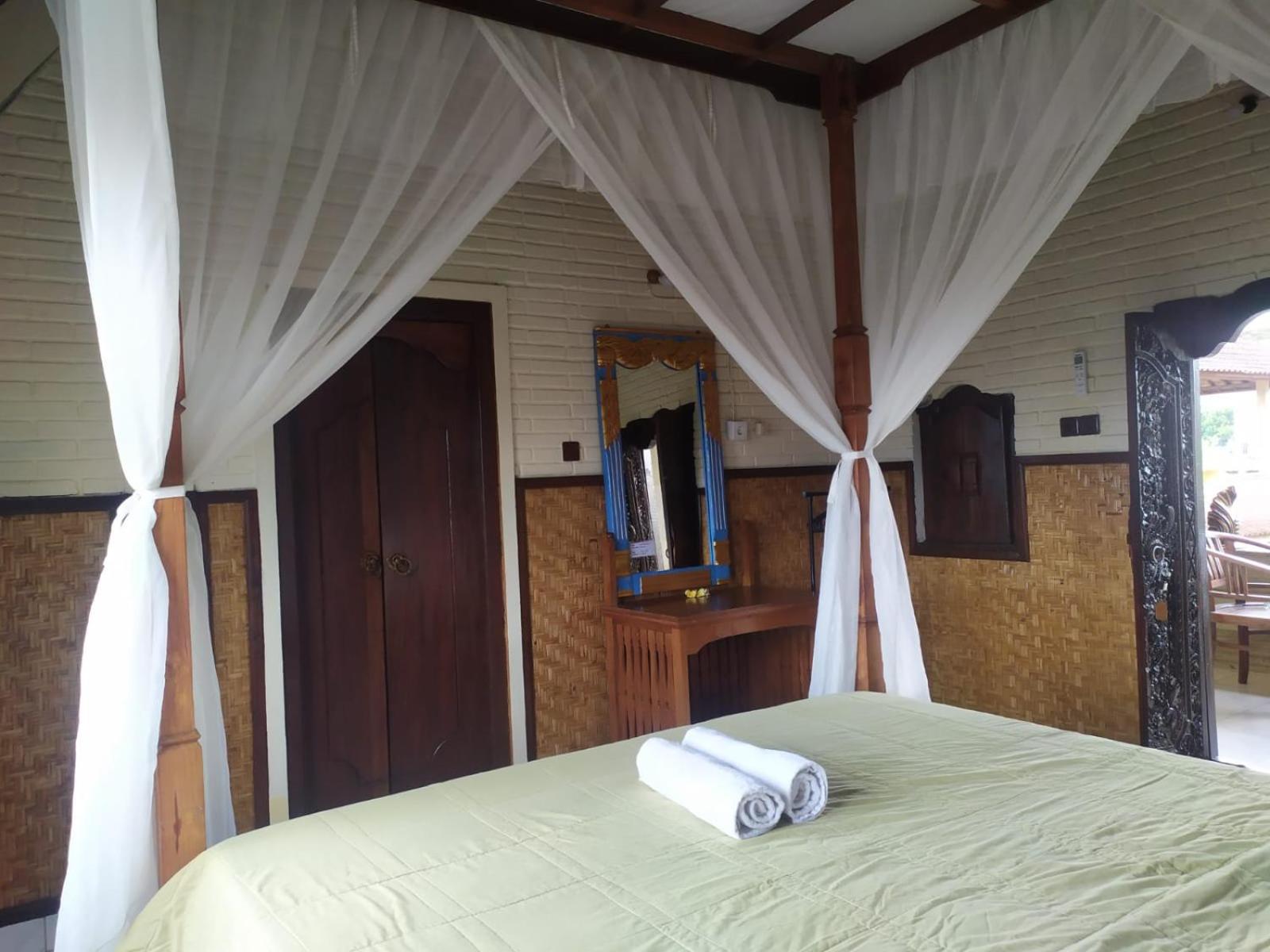 Standard Double Room - Photo 11