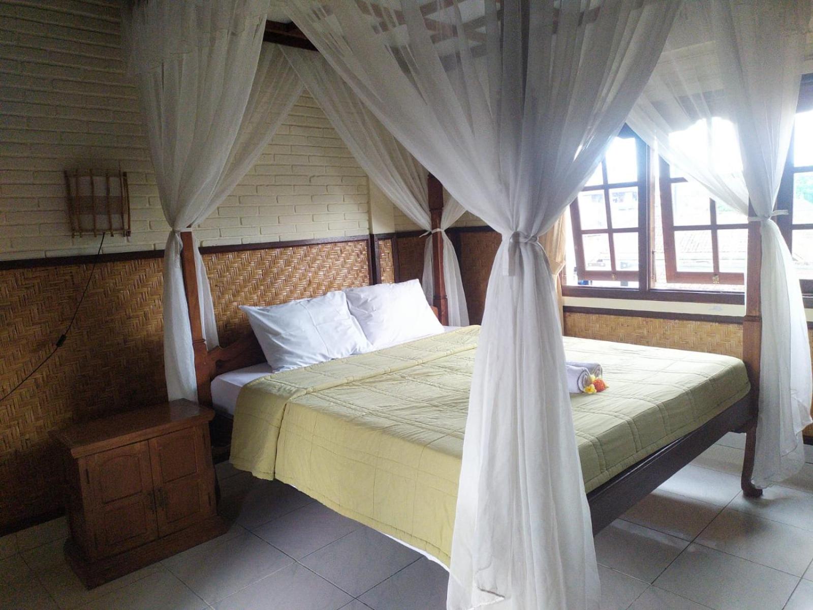 Standard Double Room - Photo 10