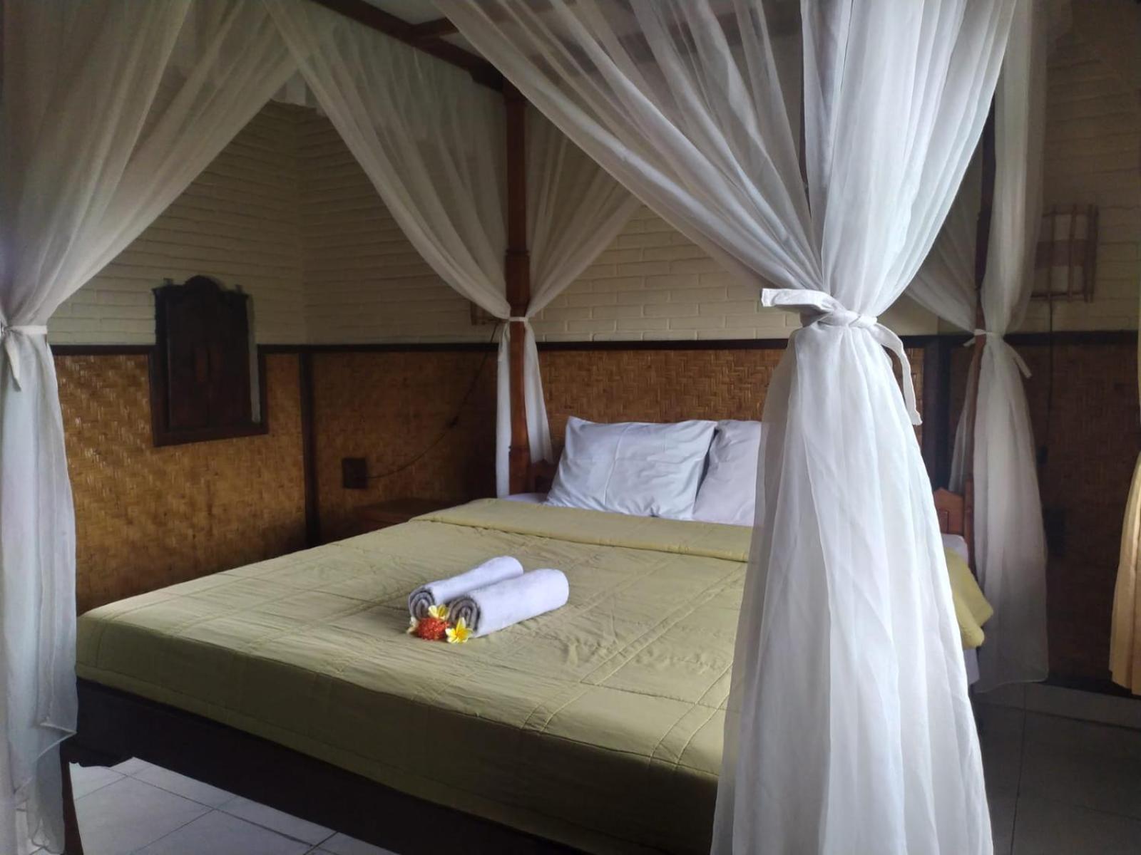 Standard Double Room - Photo 8