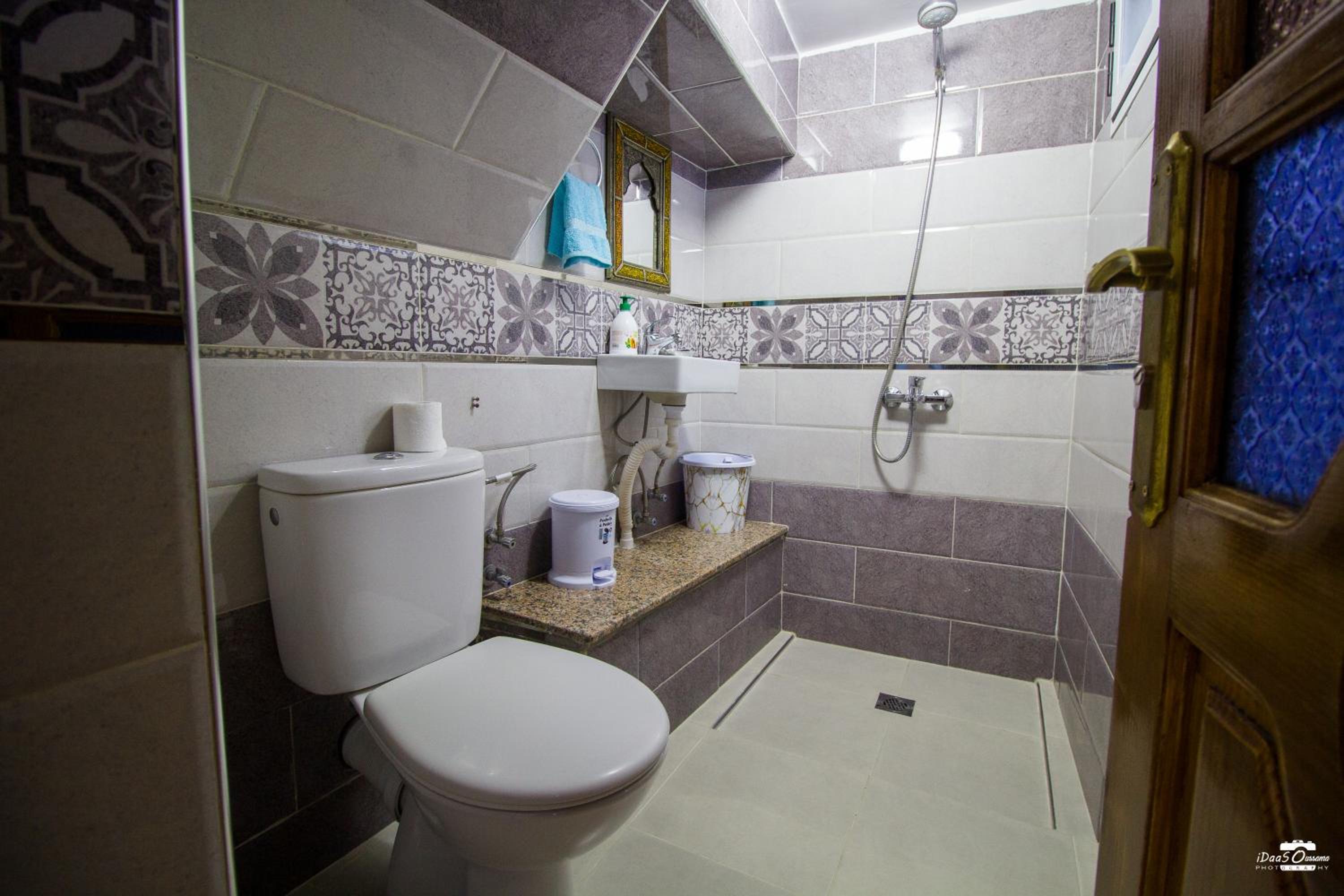 Two-Bedroom Apartment - Photo 18