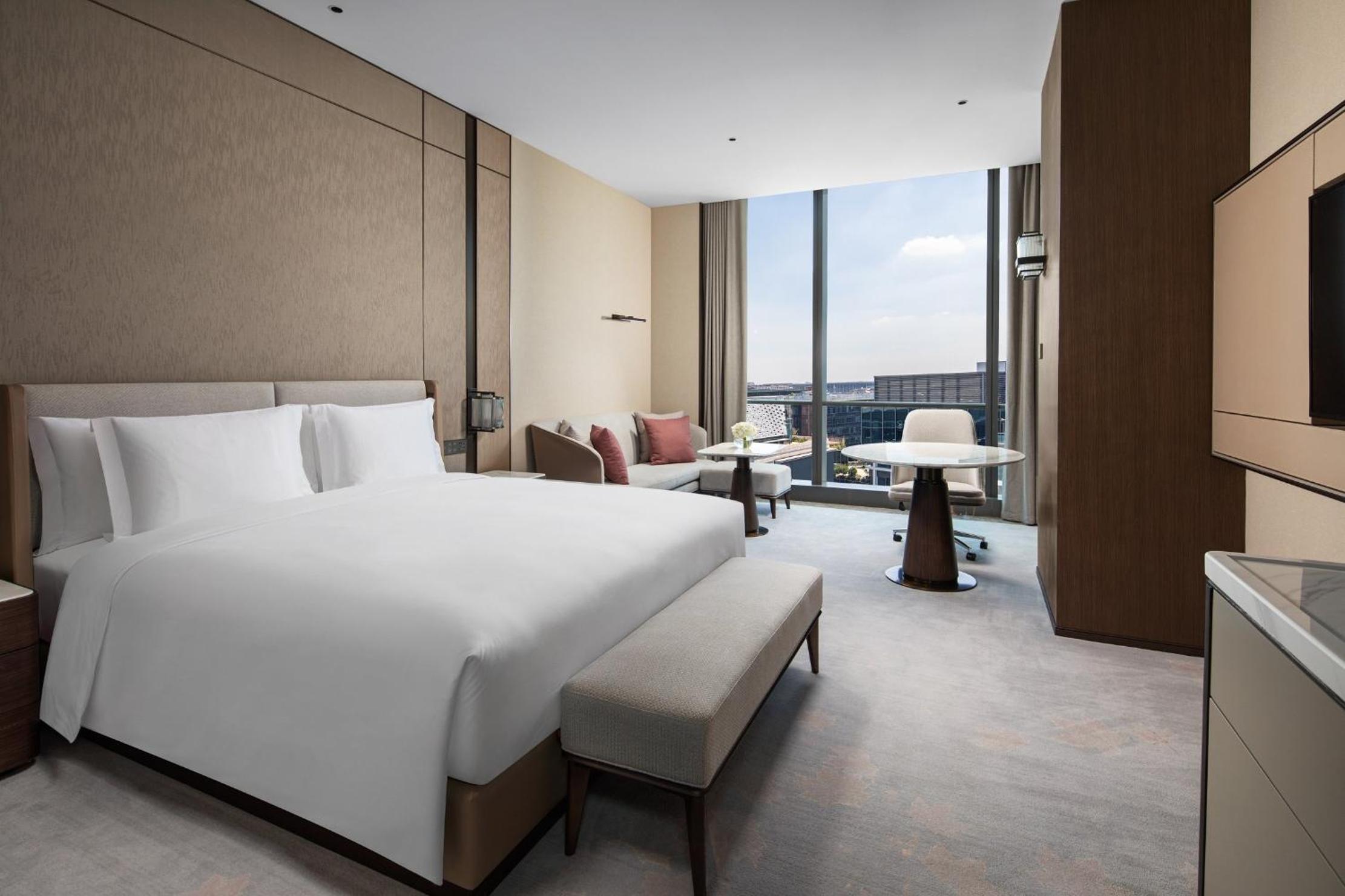 Executive Deluxe Double Room