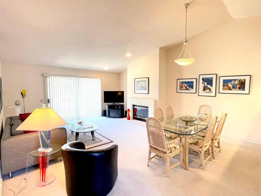 Three-Bedroom Apartment photo 1
