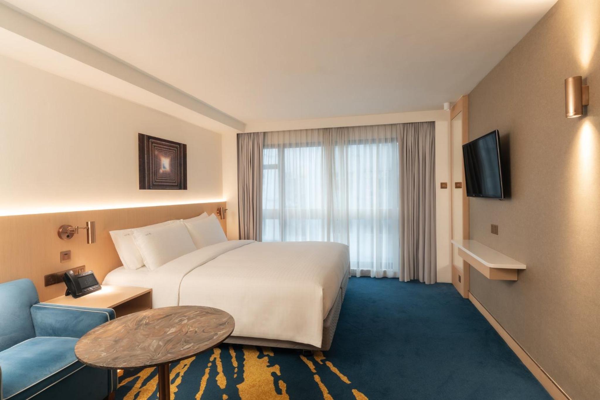 Premium King Room