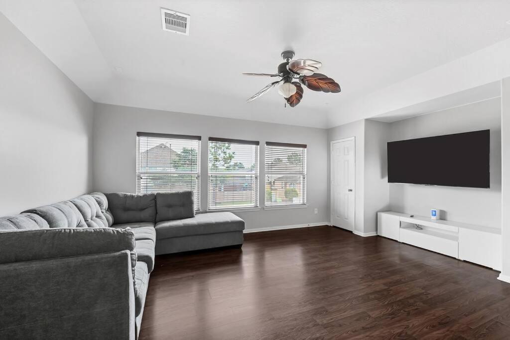 Four-Bedroom House photo 1