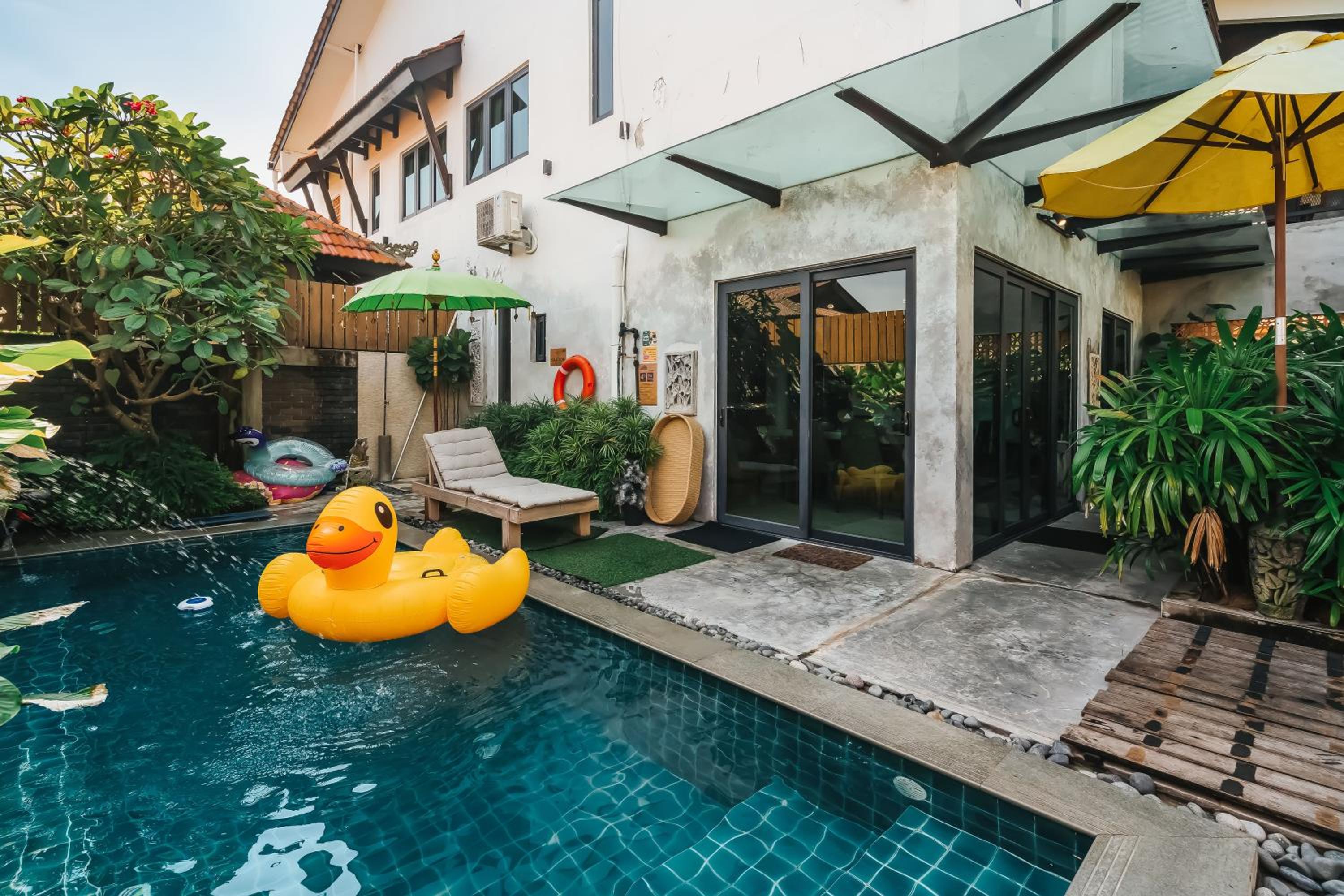 Villa photo 1
