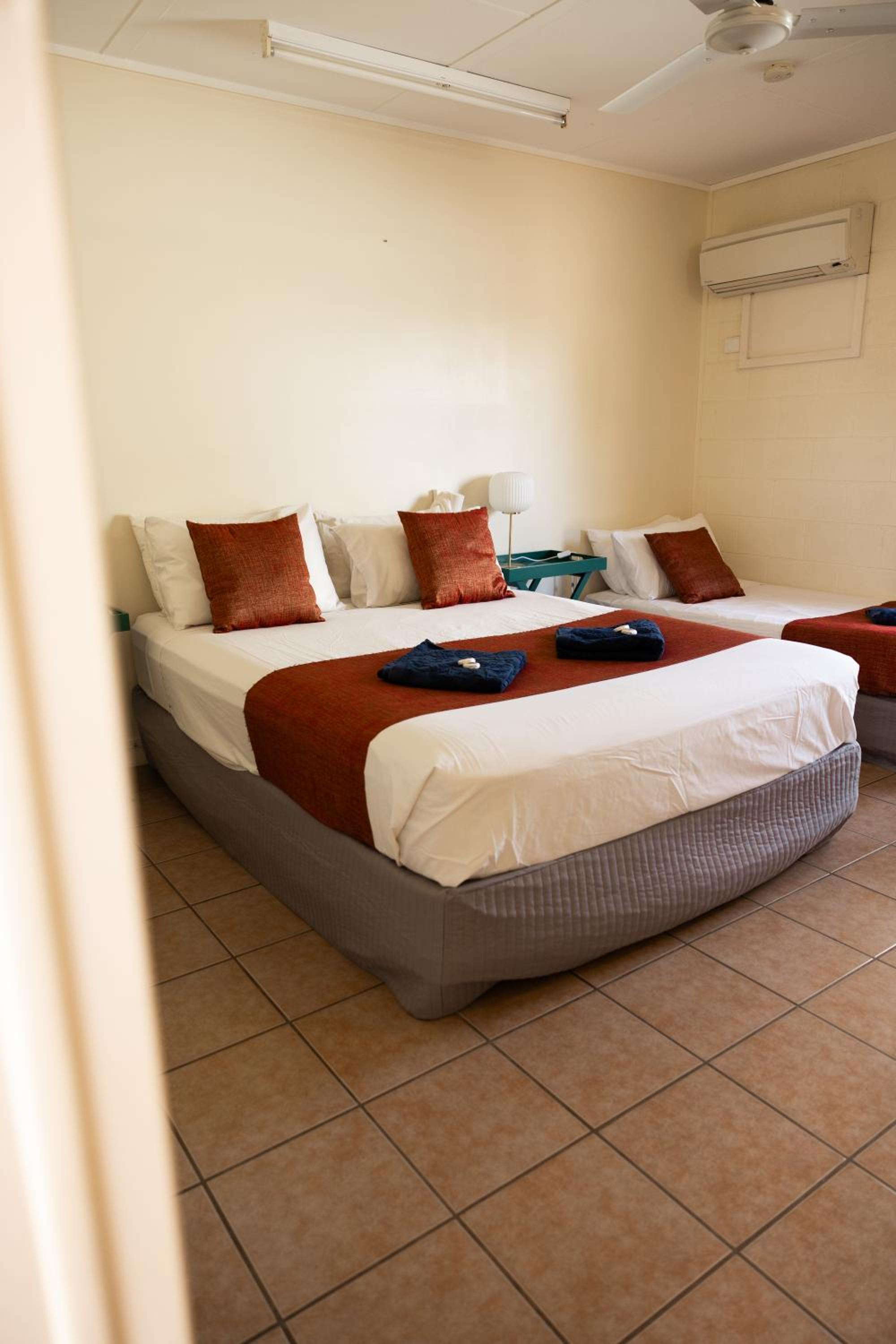 Double or Twin Room - Photo 2