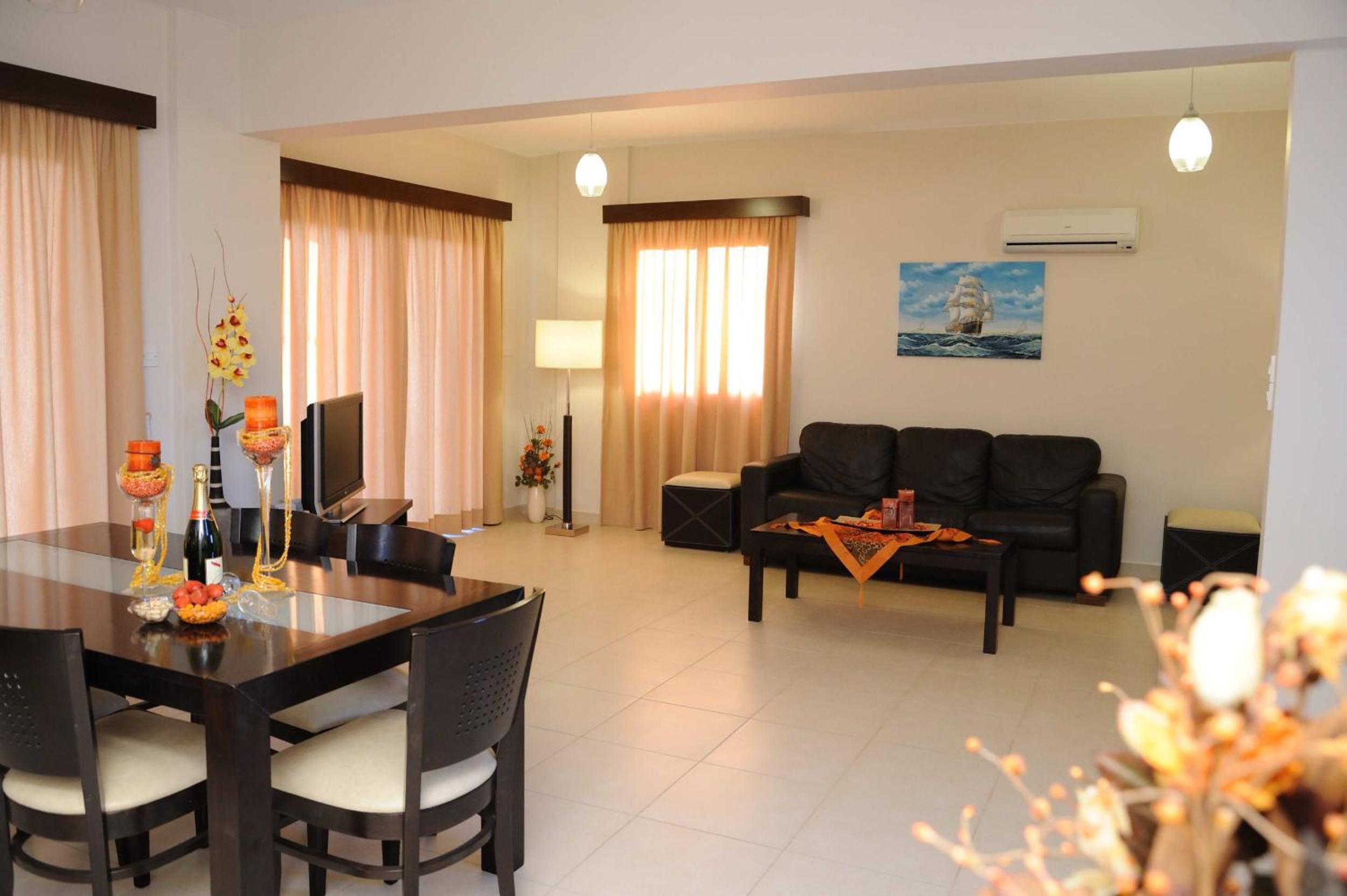 Superior Villa --> Superior Villa